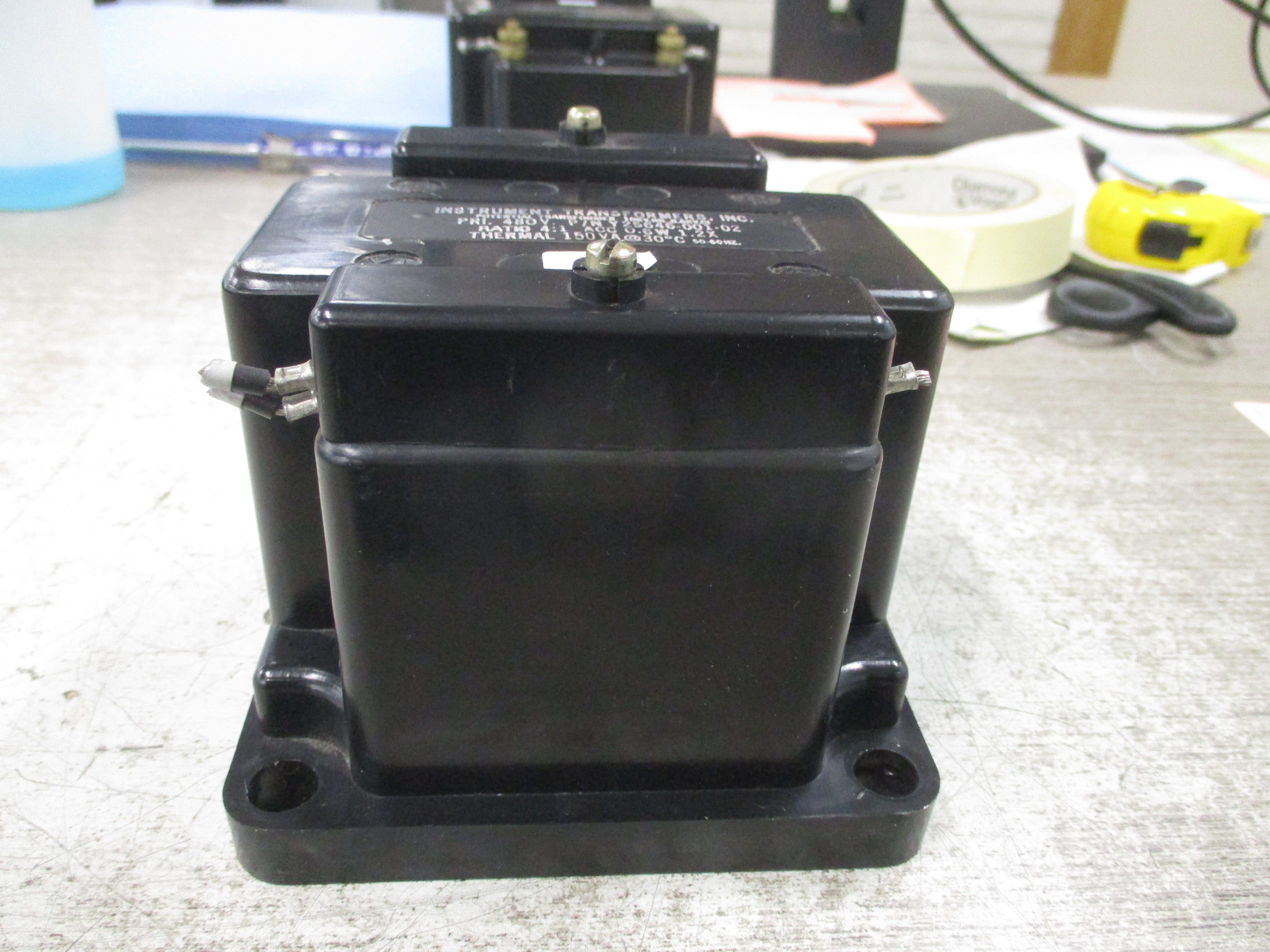 Instrument Transformers Potential Transformer Y25646-001-02 Pri: 480V Ratio 4:1