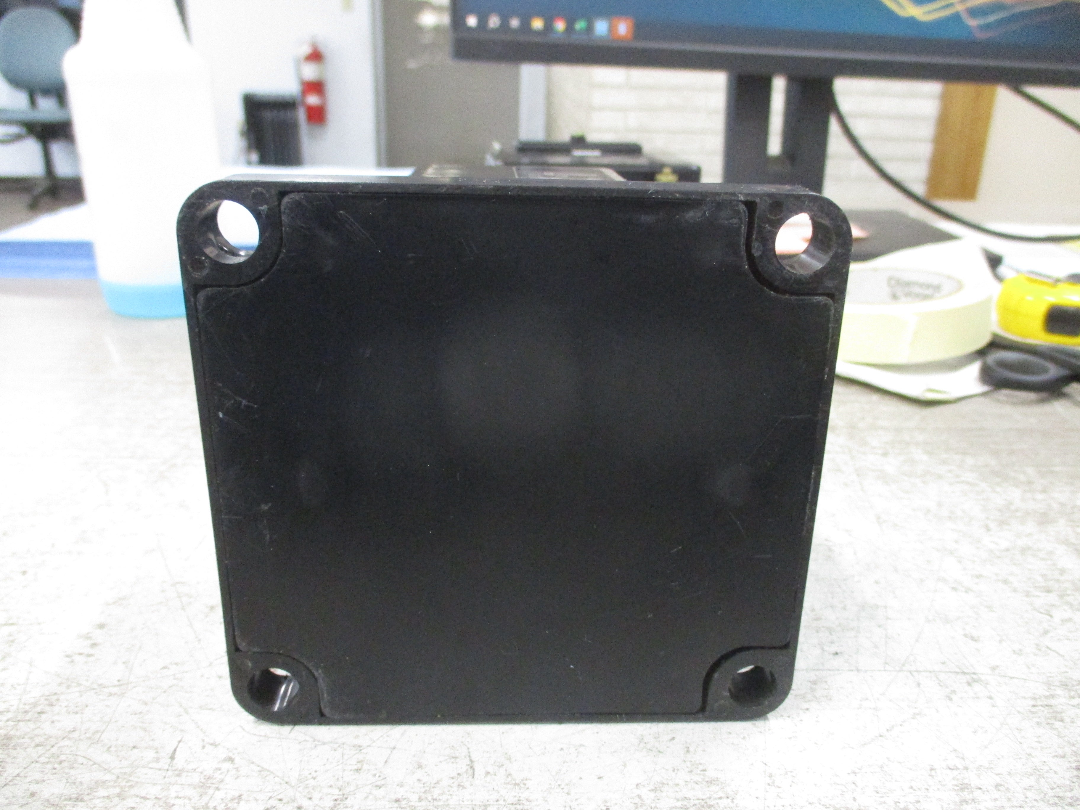 Instrument Transformers Potential Transformer Y25646-001-02 Pri: 480V Ratio 4:1