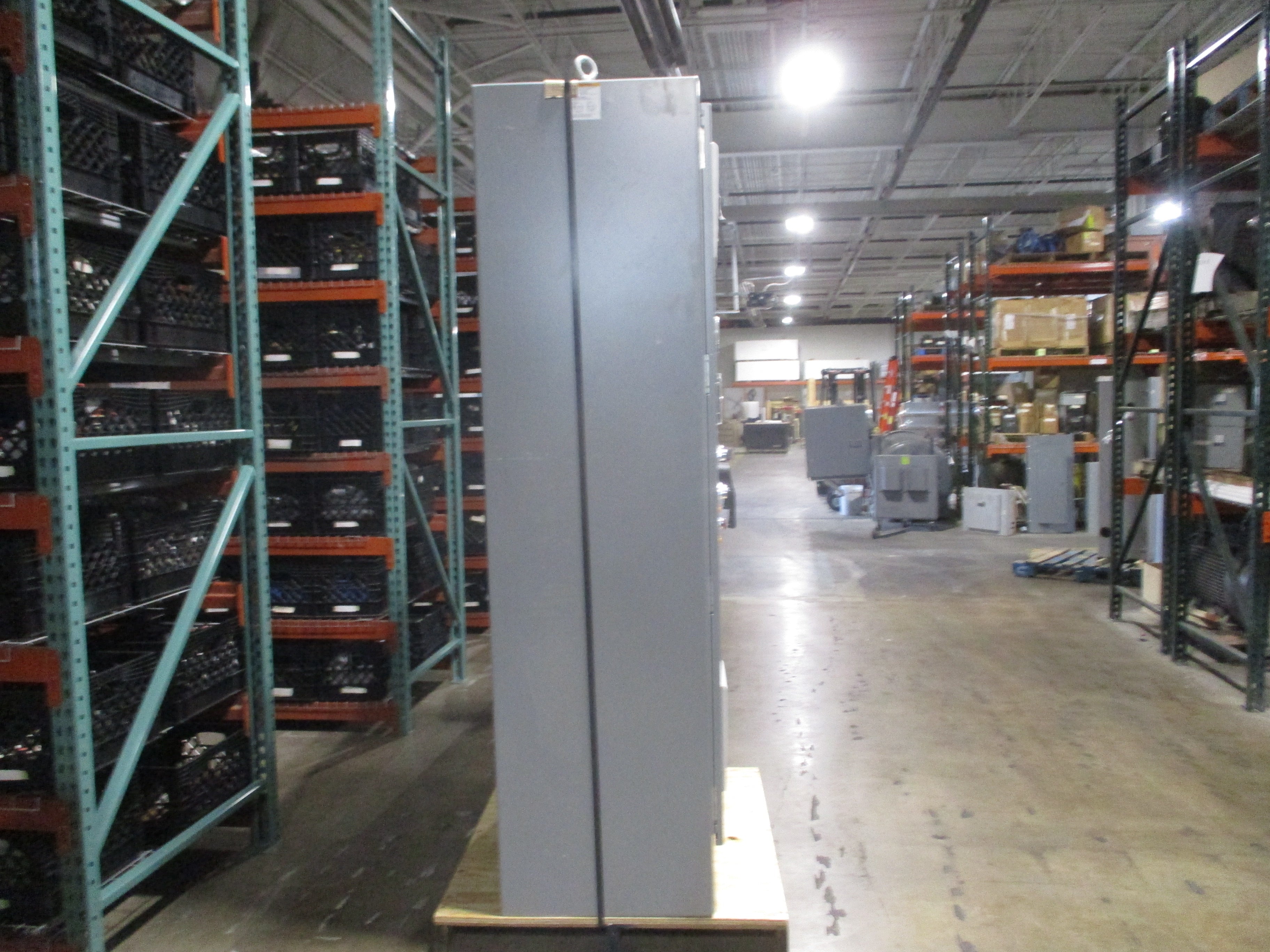 Square D / Schneider Electric Altivar 61 AC Drive With Breaker Disconnect