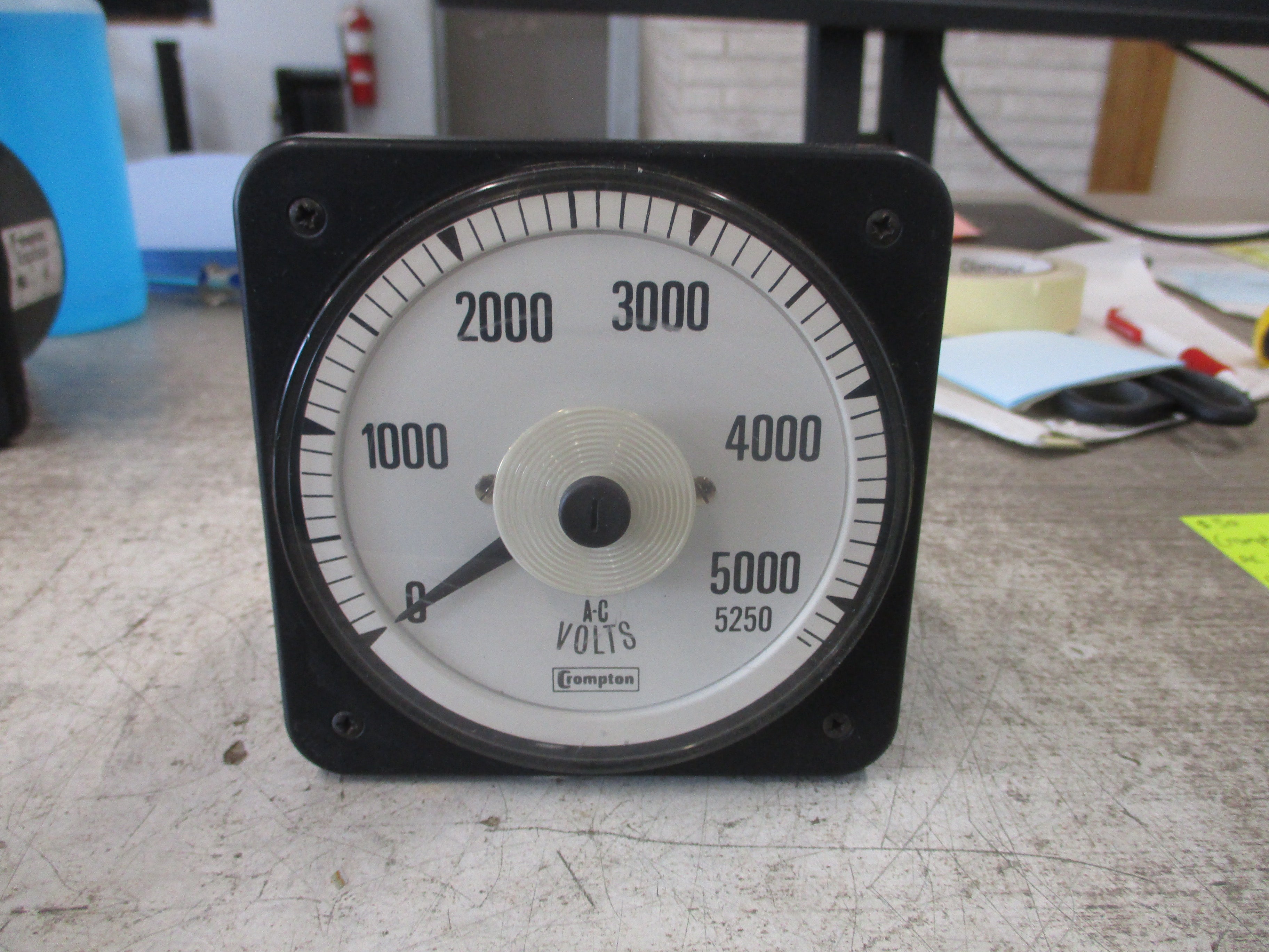 Crompton AC Voltmeter 077-05GA-PZW4-C6 Range: 0-5250V Used