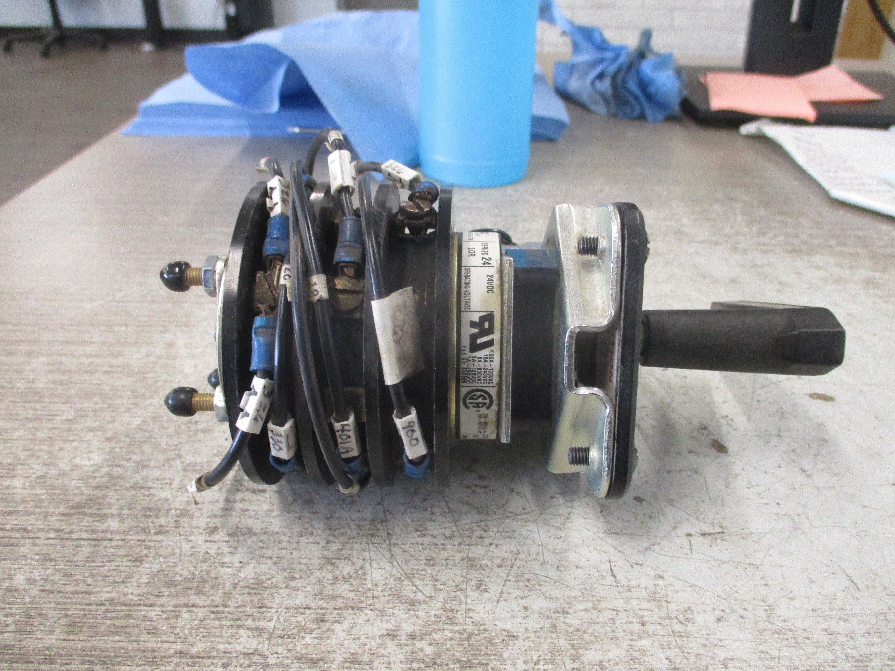 Electroswitch Lock-Out Relay Rotary Switch 7802B *Missing (8) Terminal Screws*