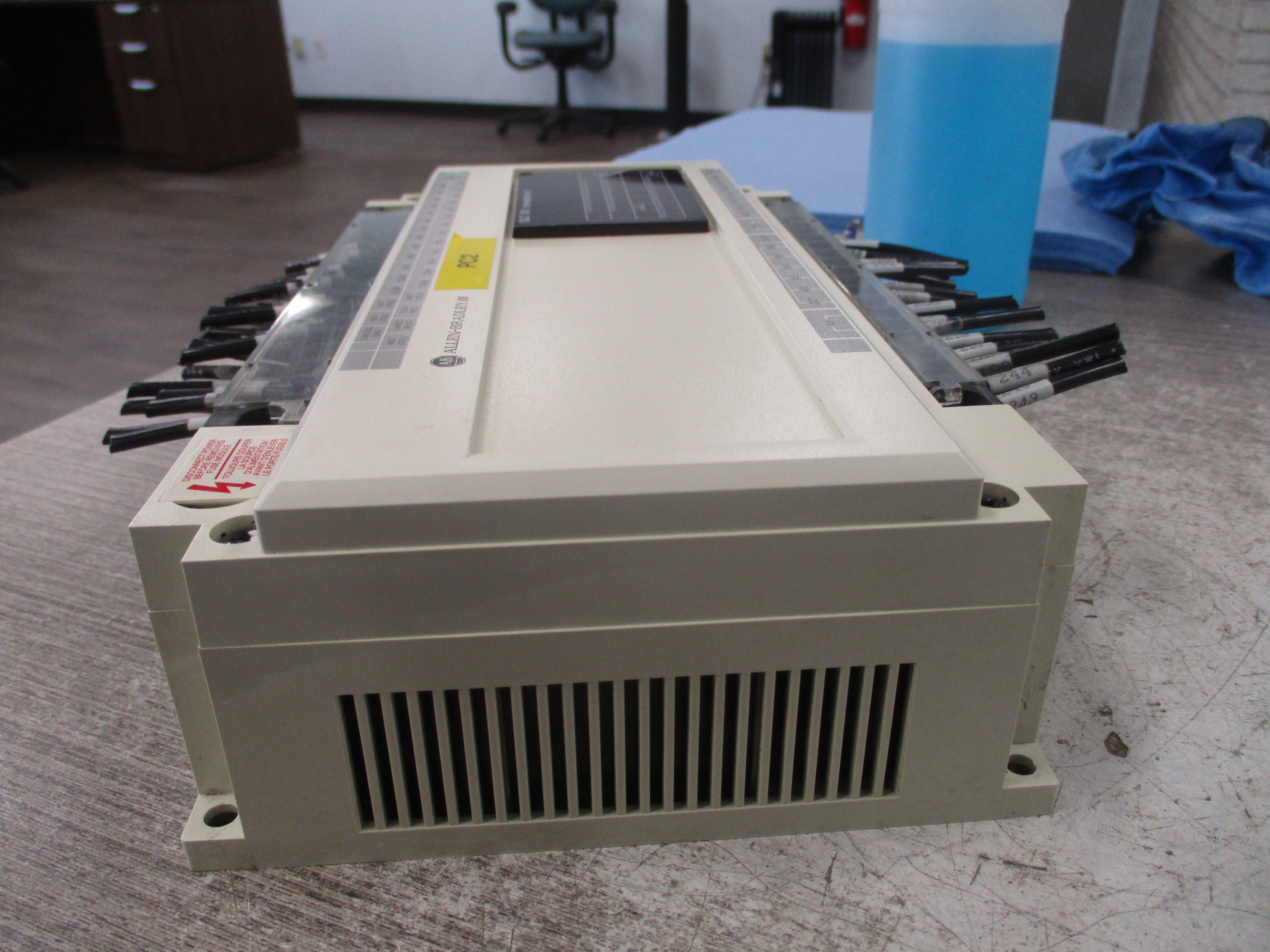 Allen-Bradley SLC 150 Expansion Unit 1745-E154 Ser. B Used