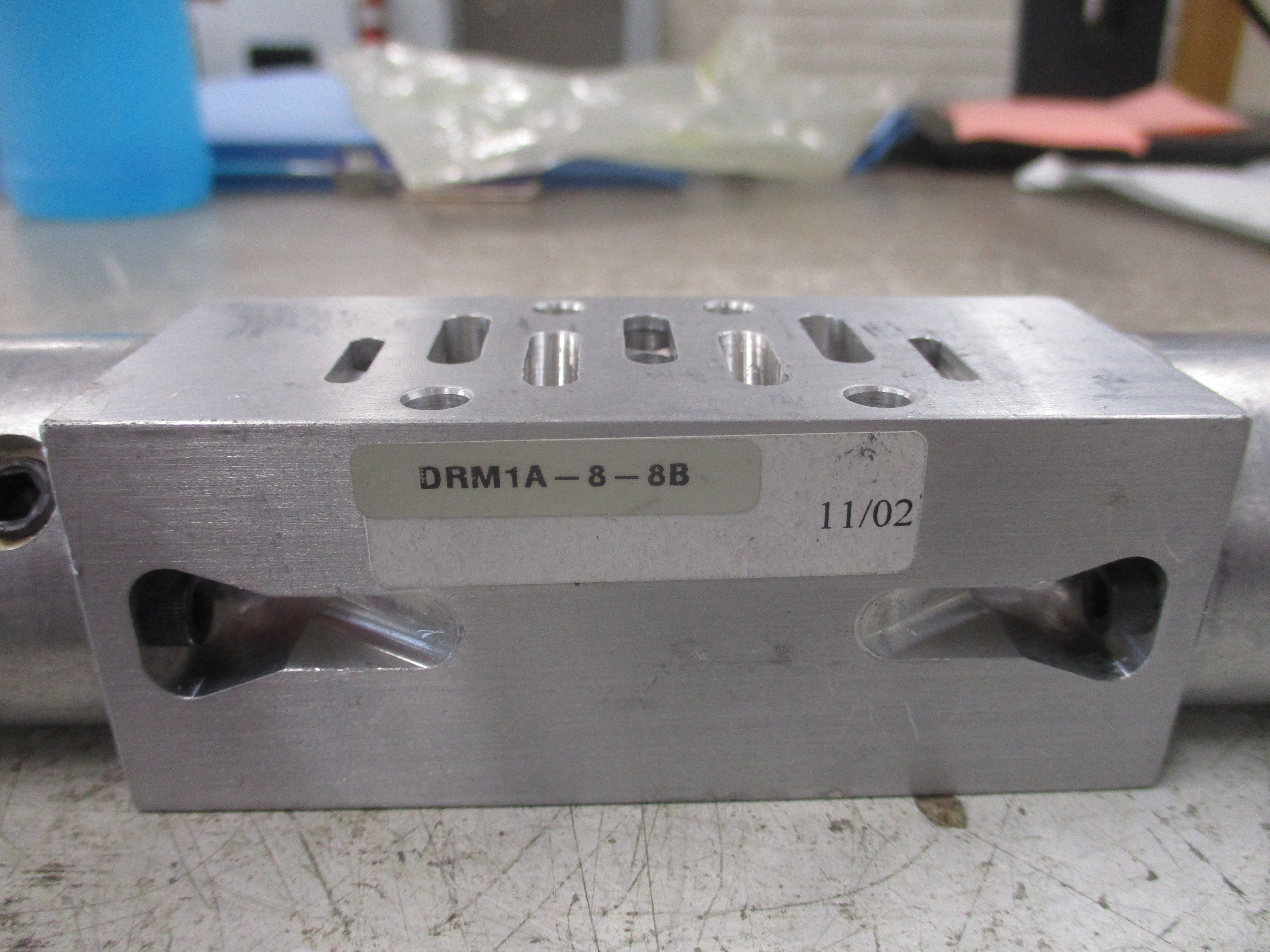 Norgren Dual Regulator DRM1A-8-8B *No Box* New Surplus