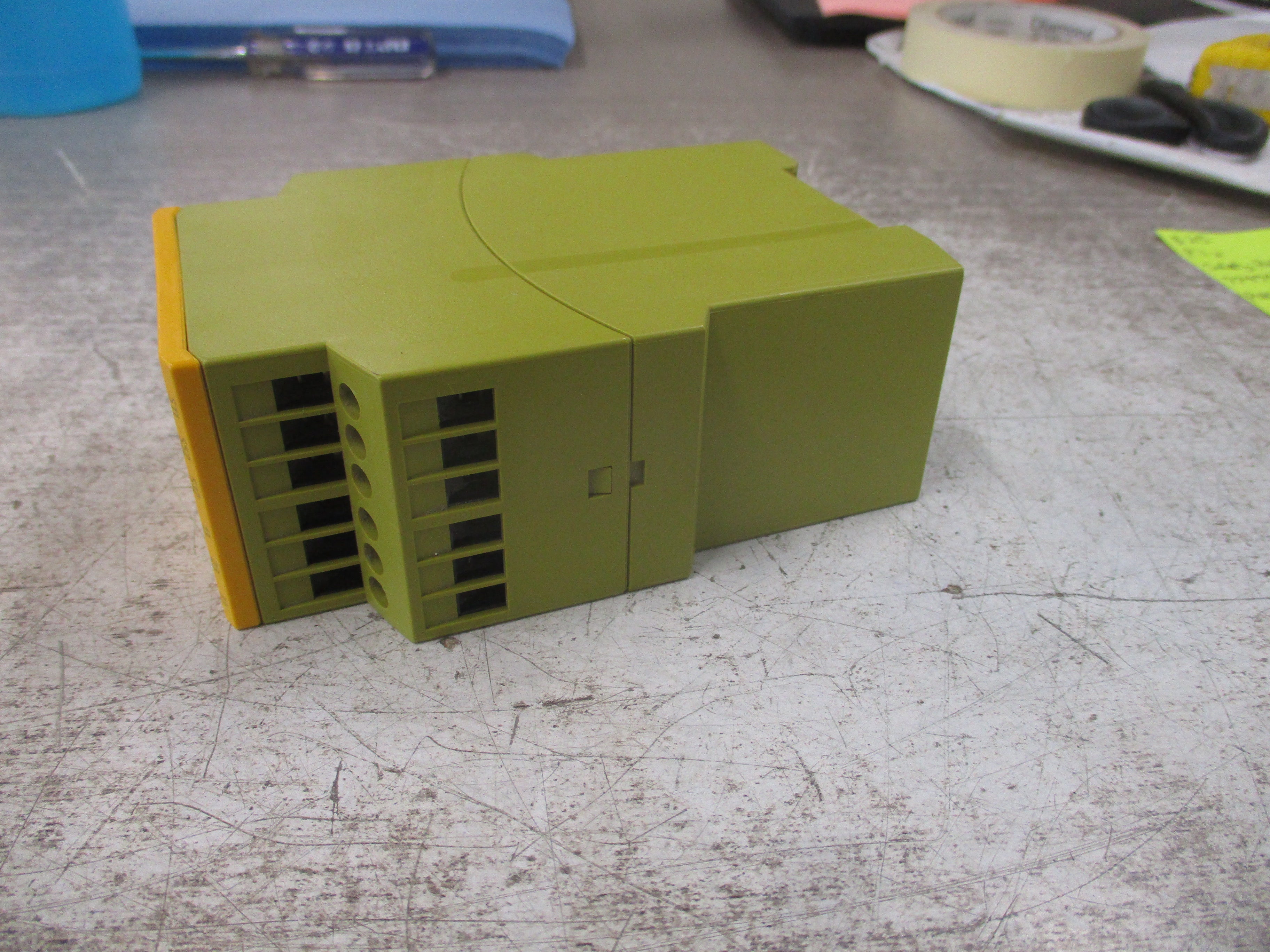 Pilz Safety Relay 774730 PNOZ X4 24VDC 3n/o 1n/c Used