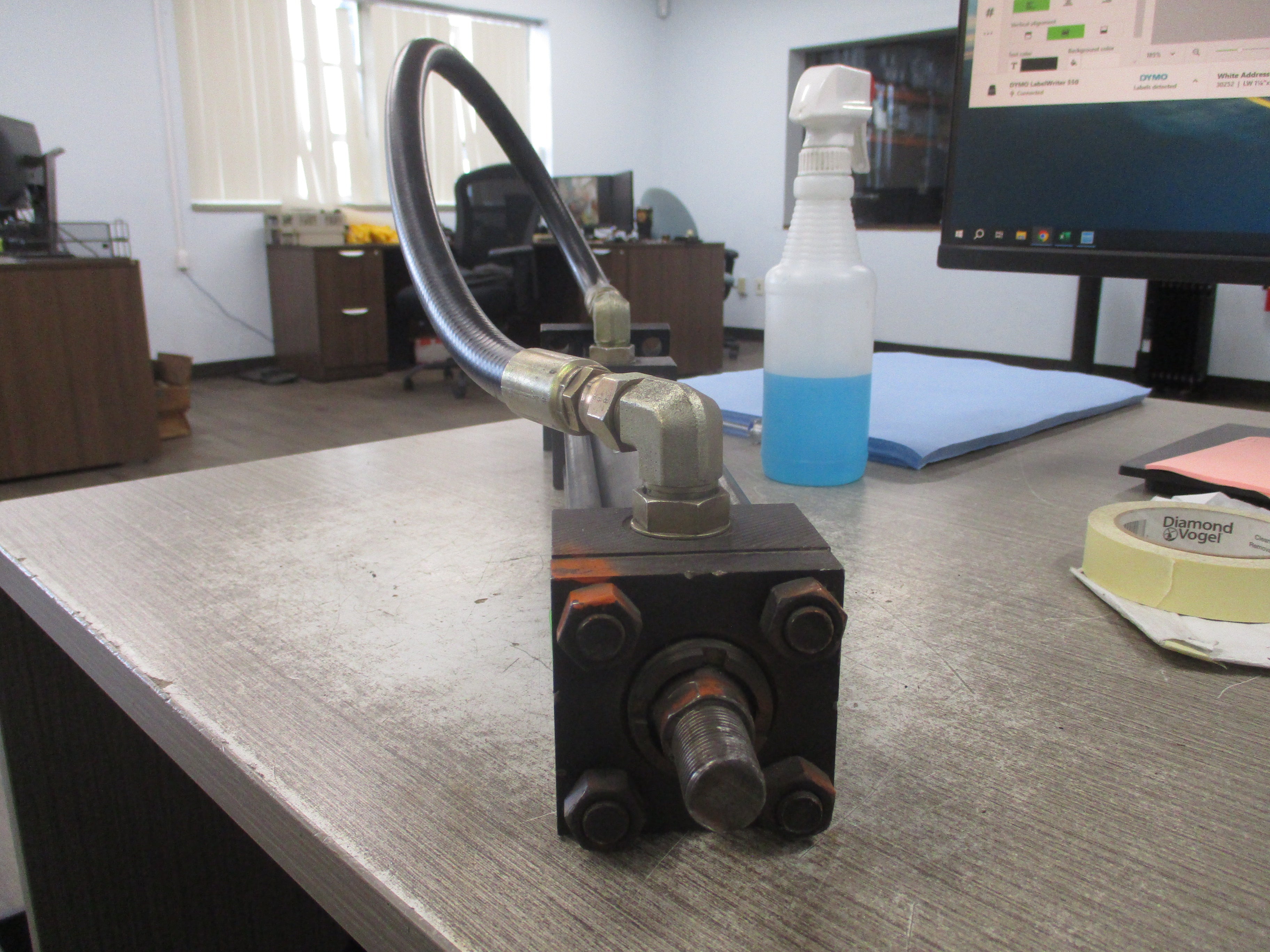 Parker Series 2H Hydraulic Cylinder 02.00 BB2HLTS14AC 11.000 3000 PSI Used