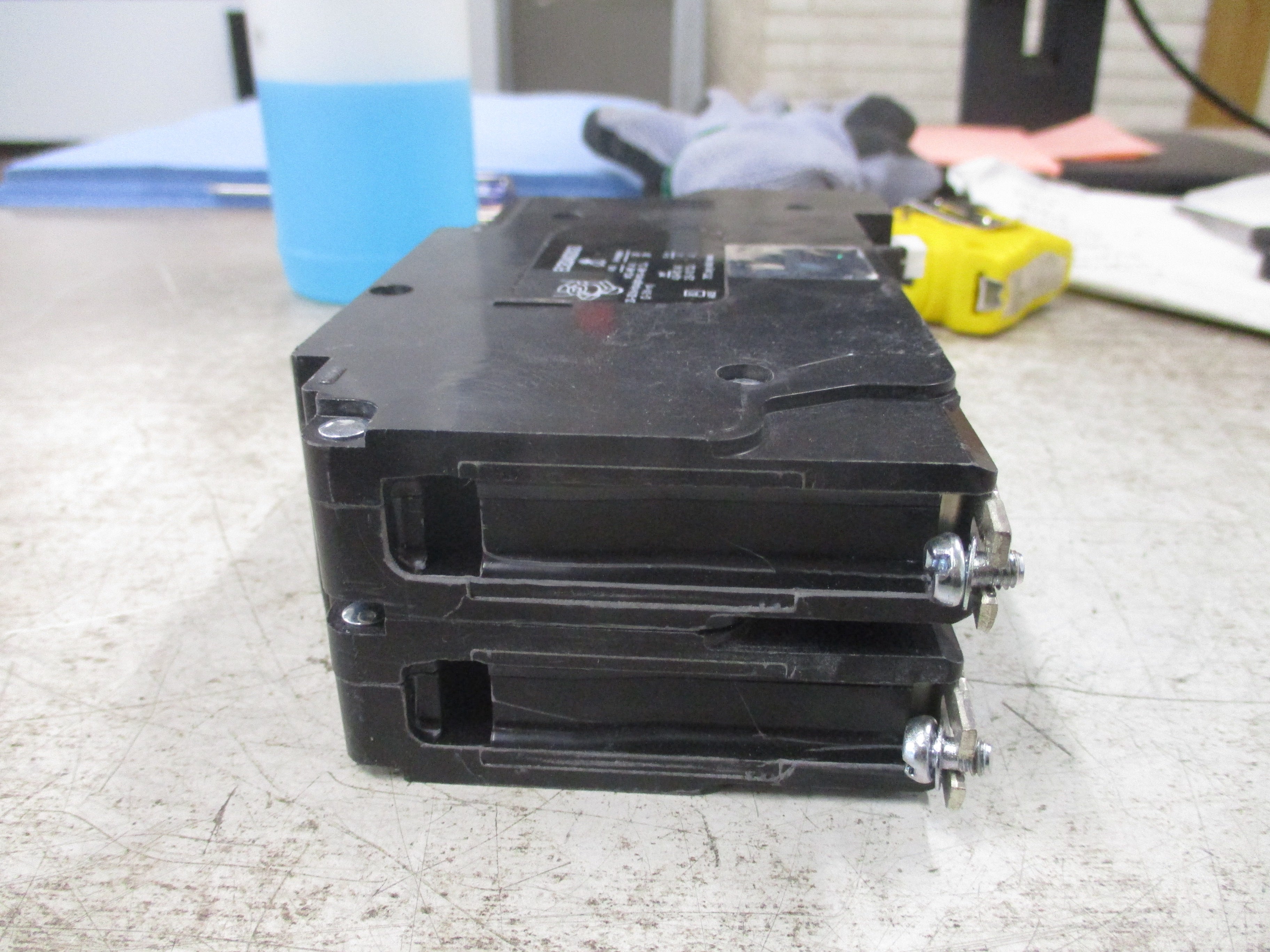 Square D Powerlink Circuit Breaker ECB24020G3 20A 480Y/277V 2P Used