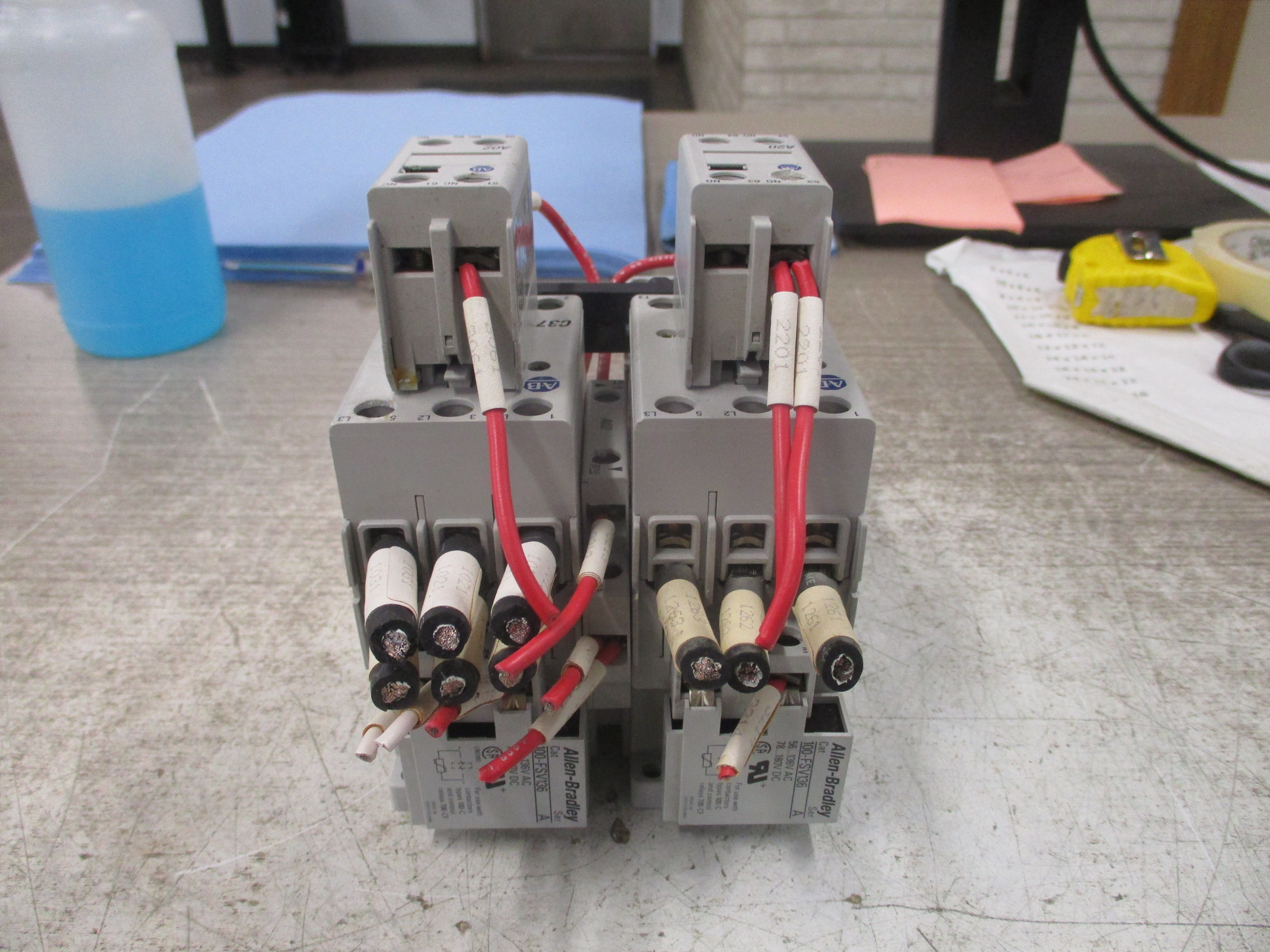 Allen-Bradley Reversing Starter 100-C37*00/193EA2HC 120V Coil Trip: 12-37A