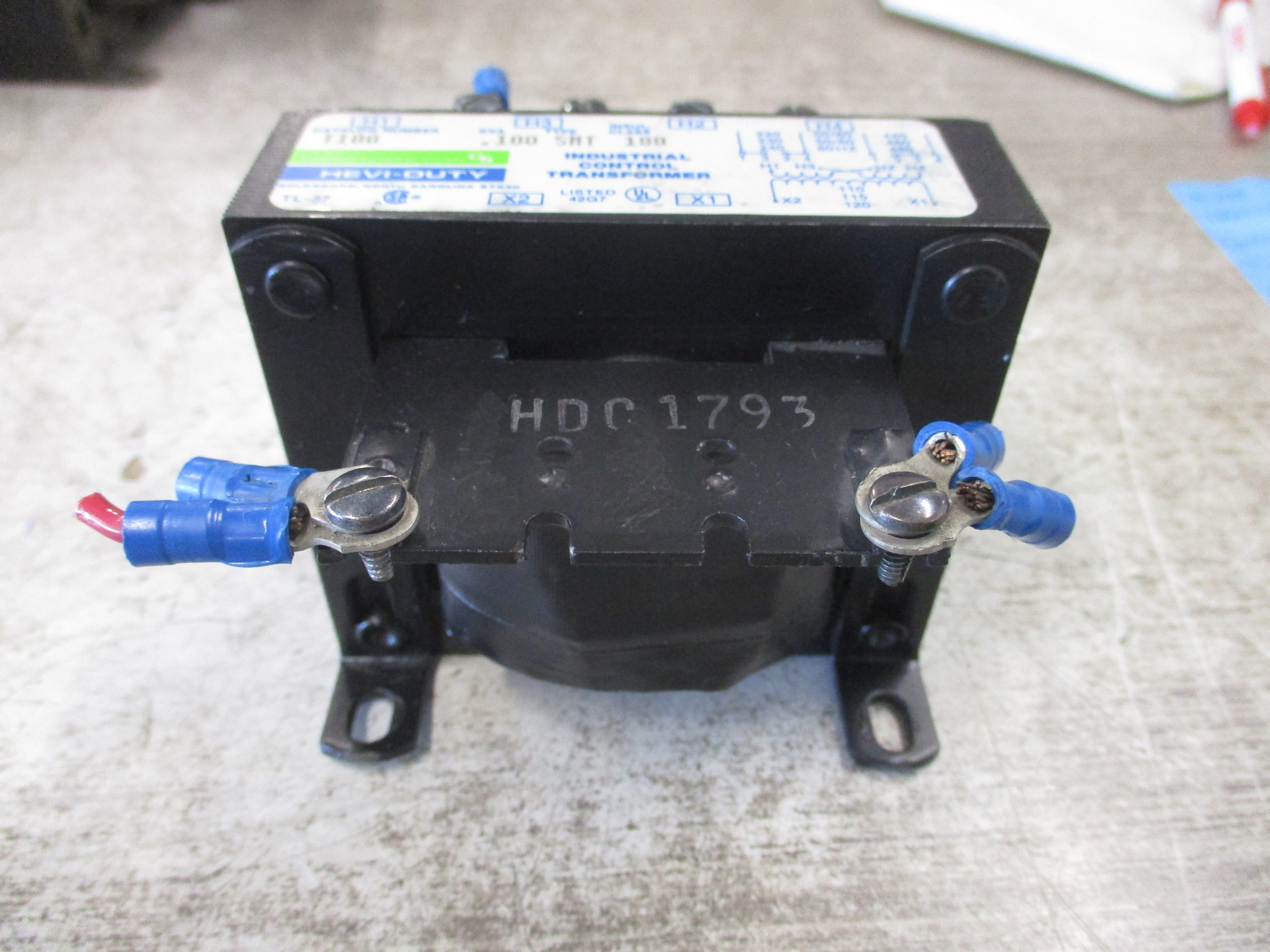 Hevi-Duty Control Transformer T100 0.100KVA Pri: 240/480V Sec: 120V Used