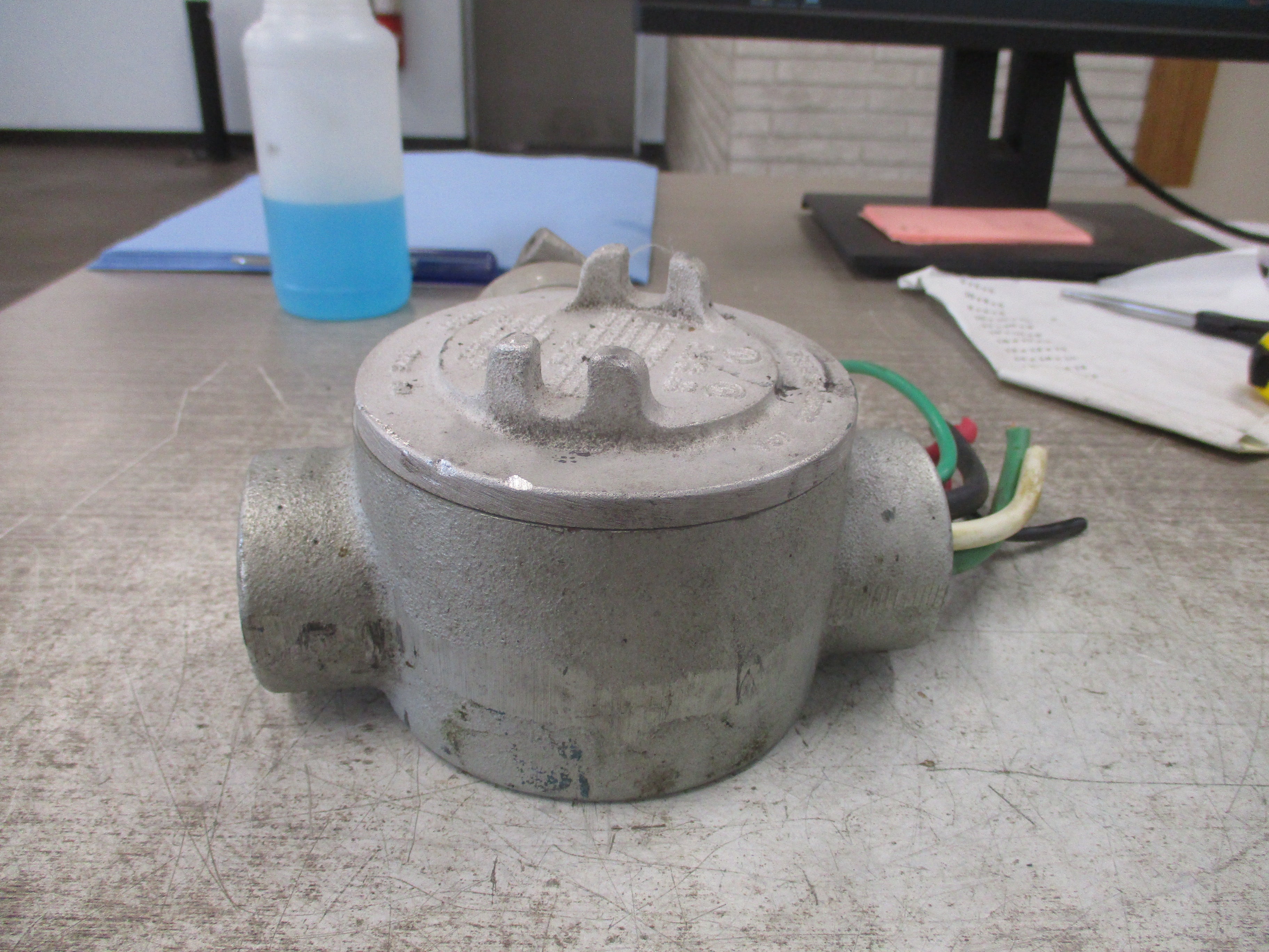 Crouse-Hinds Explosion Proof Outlet Box GVAT47 1 1/4" Used