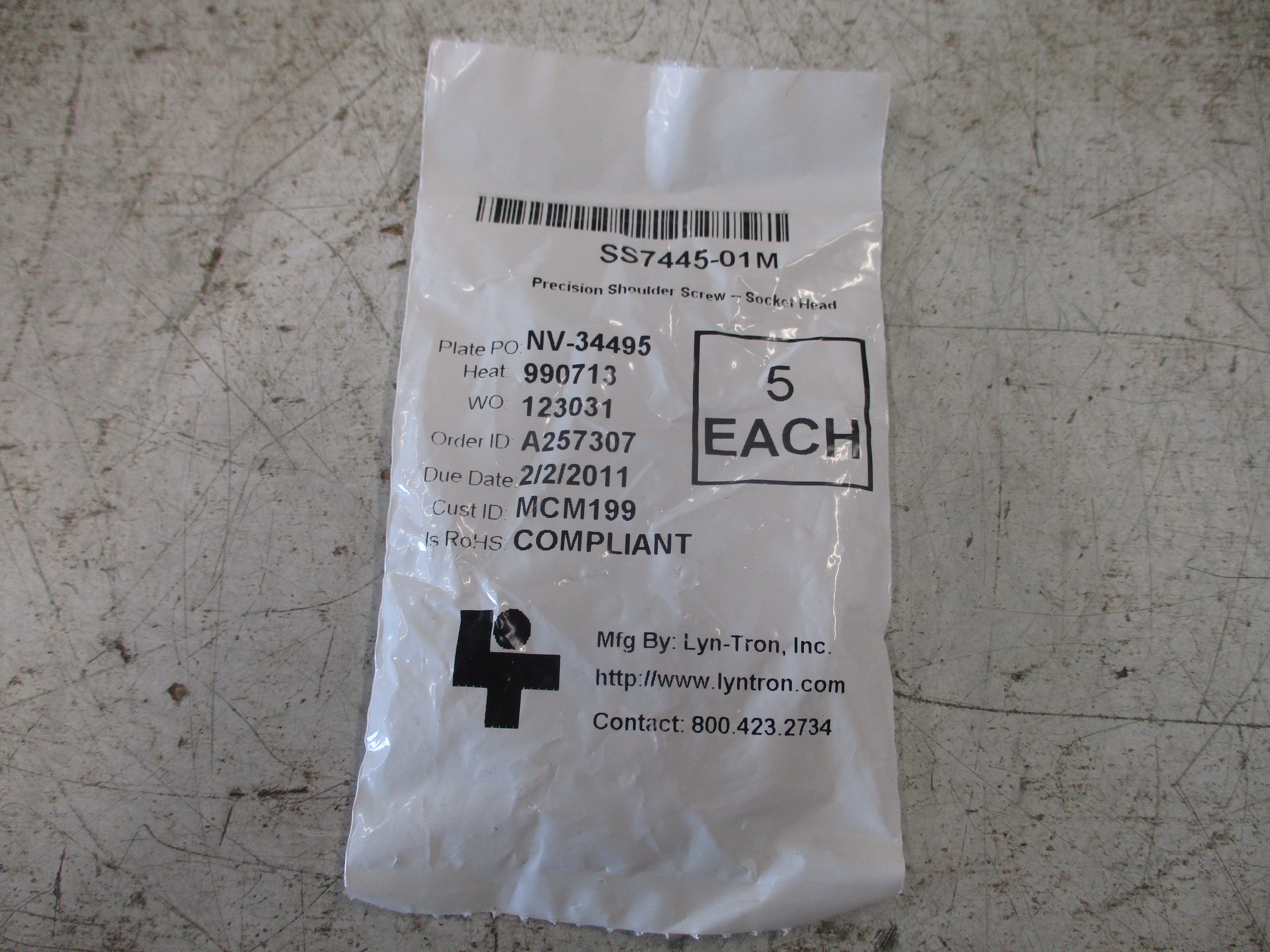 Lyn-Tron Stainless Steel Precision Shoulder Screw SS7445-01M Socket Head 3/8"