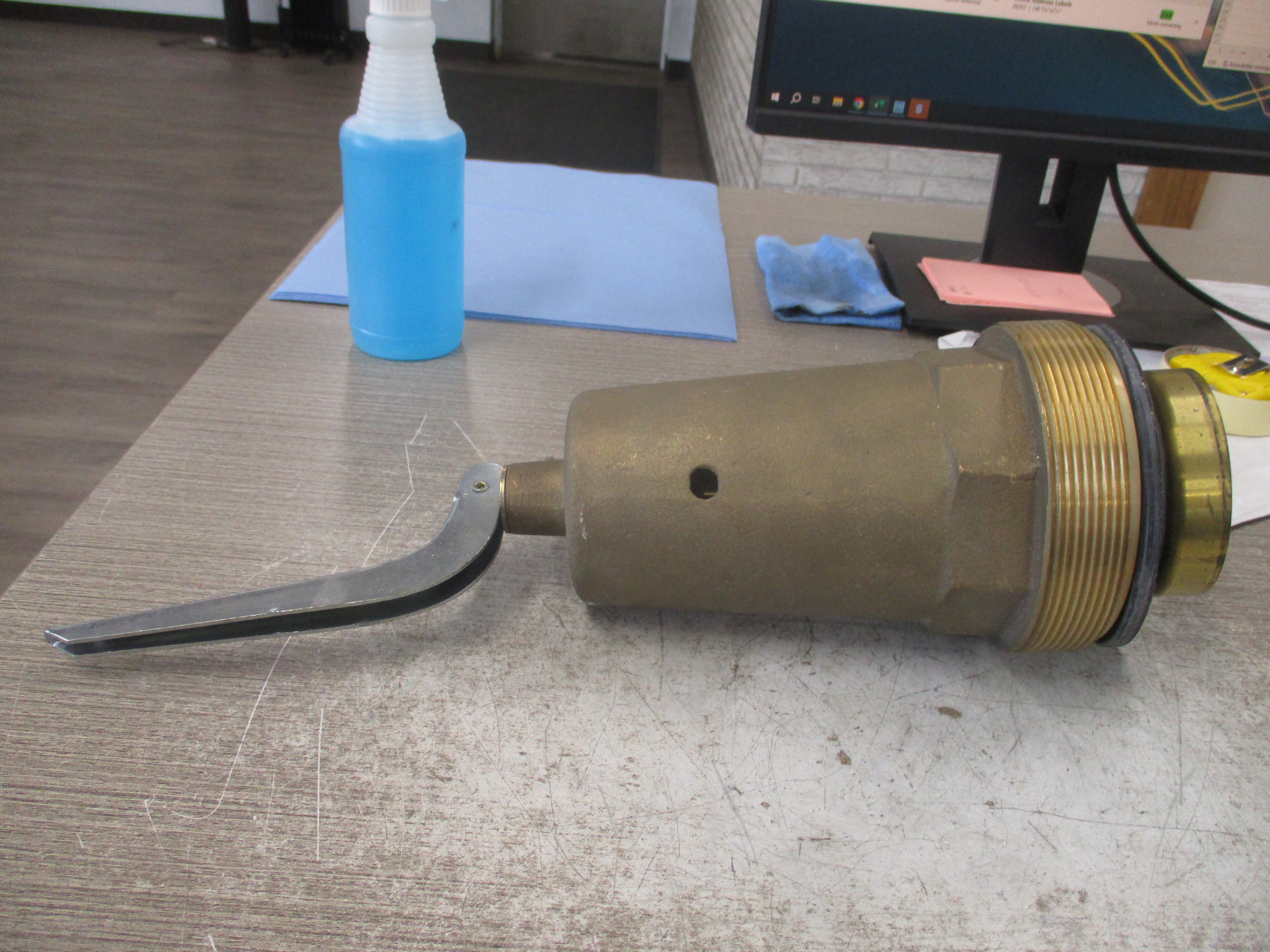 Apallo Bronze Pressure Release Valve RVW60 10-608 Size 2 30 PSIG 5,193,000 BTU