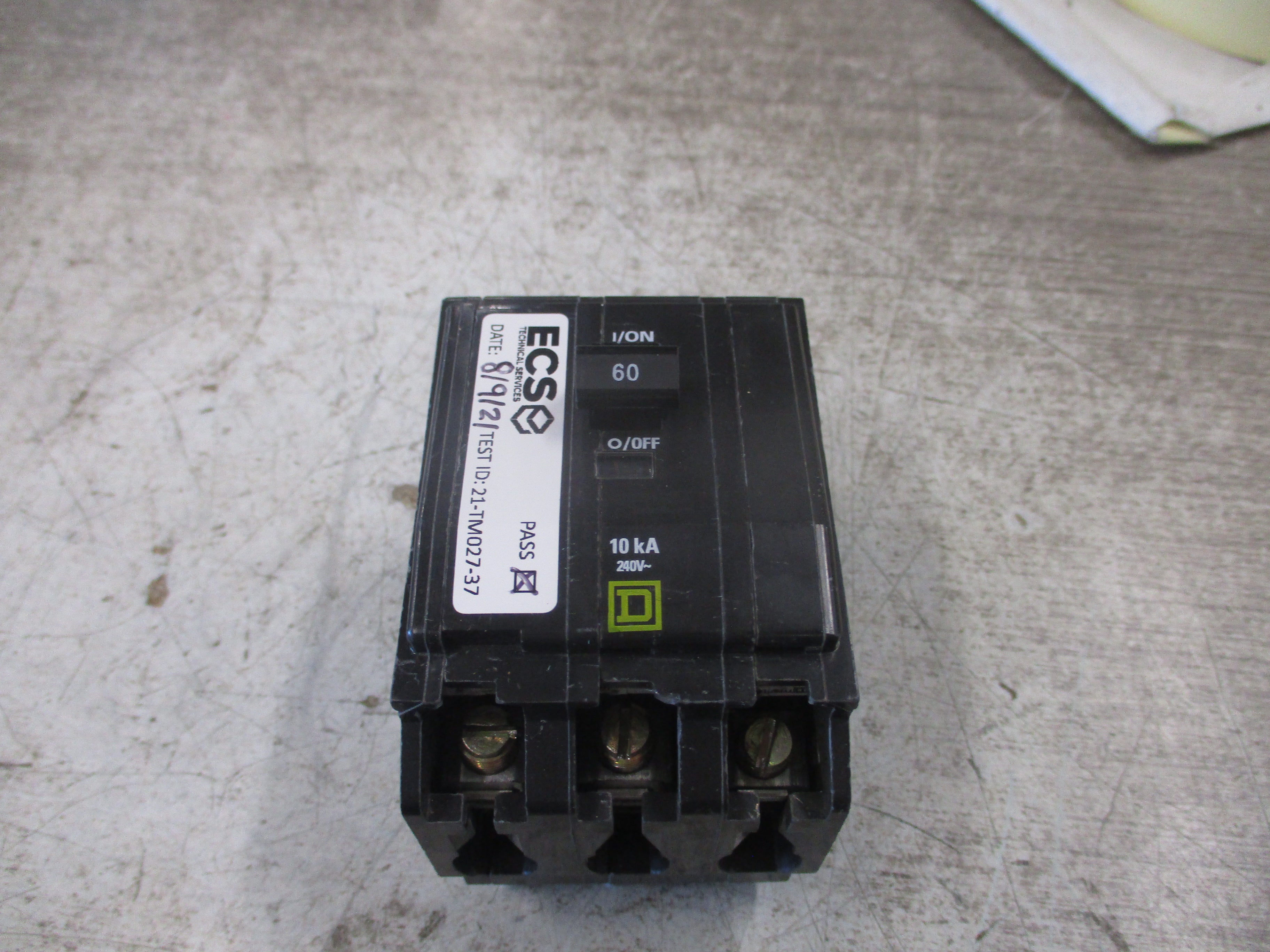 Square D Bolt-On Circuit Breaker QOB360 60A 240V 3P (2) screws Used