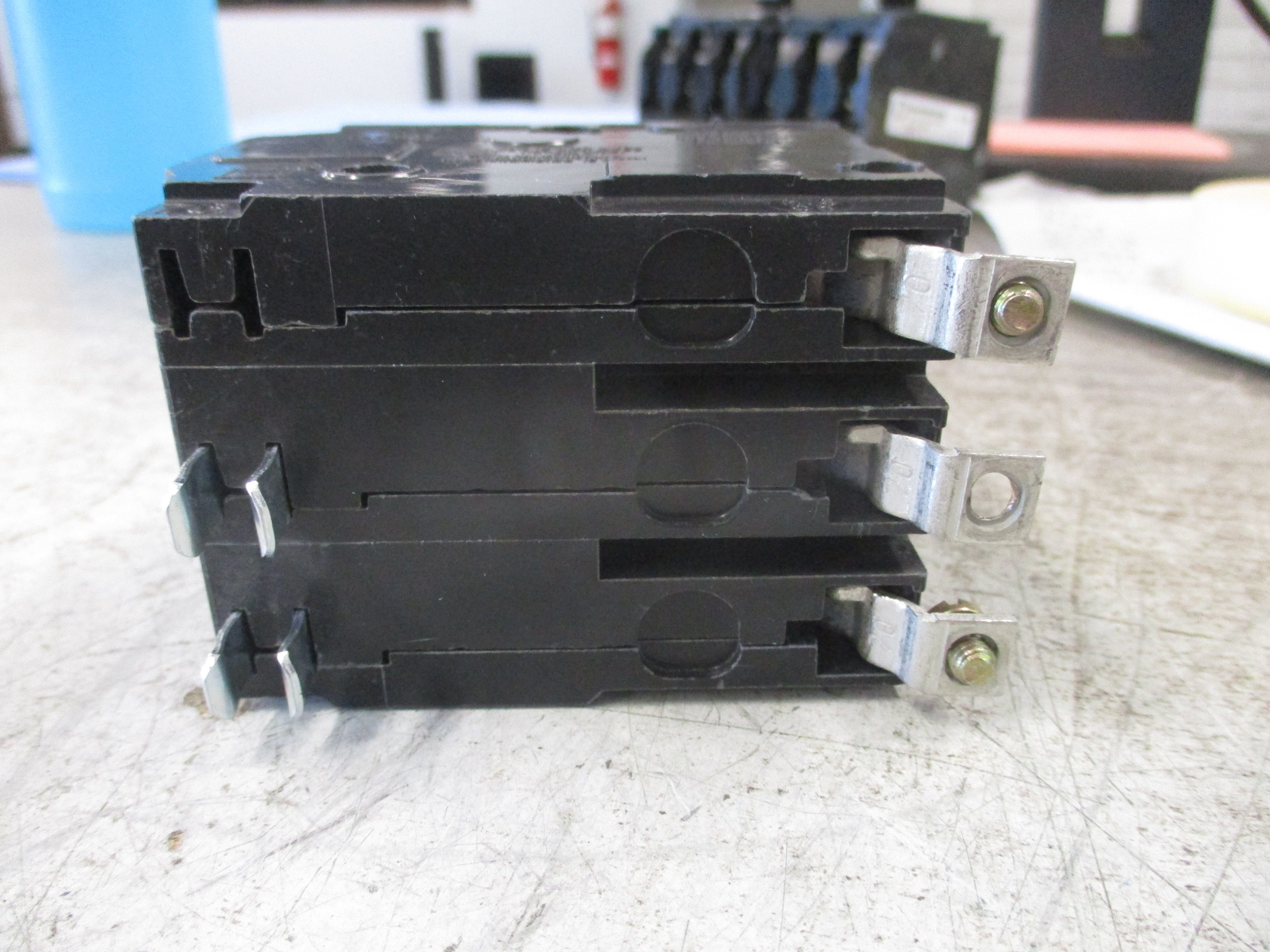 Square D Bolt-On Circuit Breaker QOB360 60A 240V 3P (2) screws Used