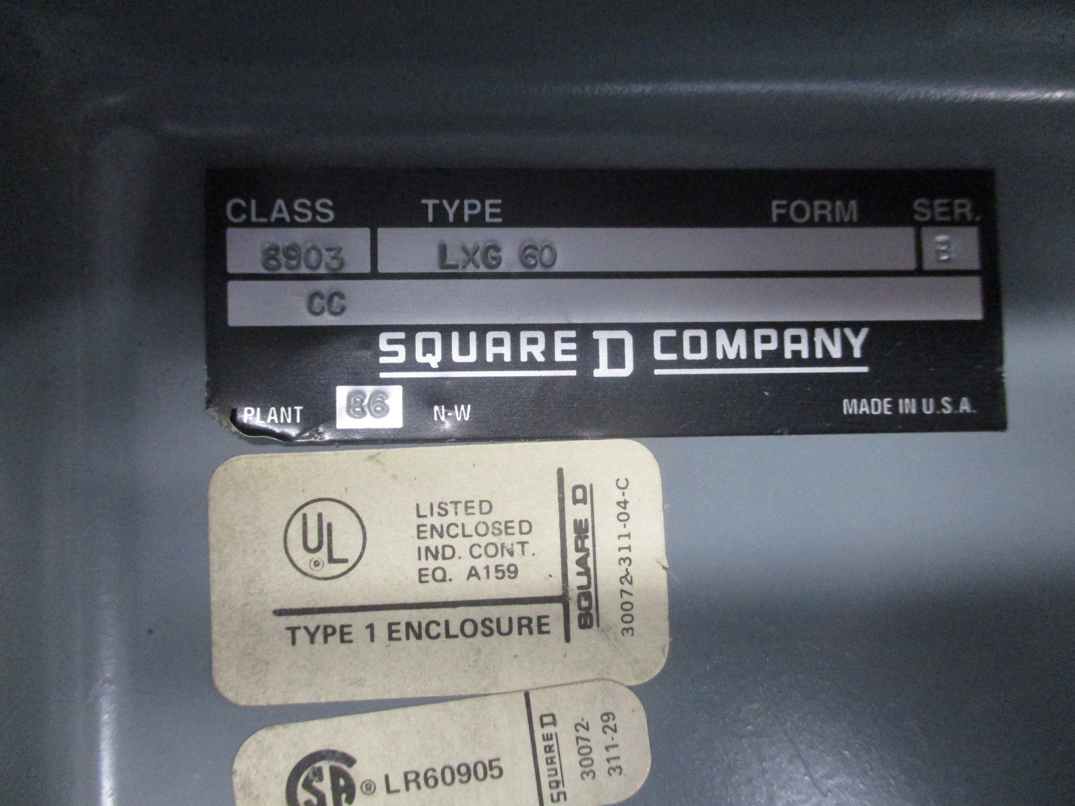 Square D Enclosed Lighting Contactor 8903 LXG 60 Ser. B 120V Coil Used