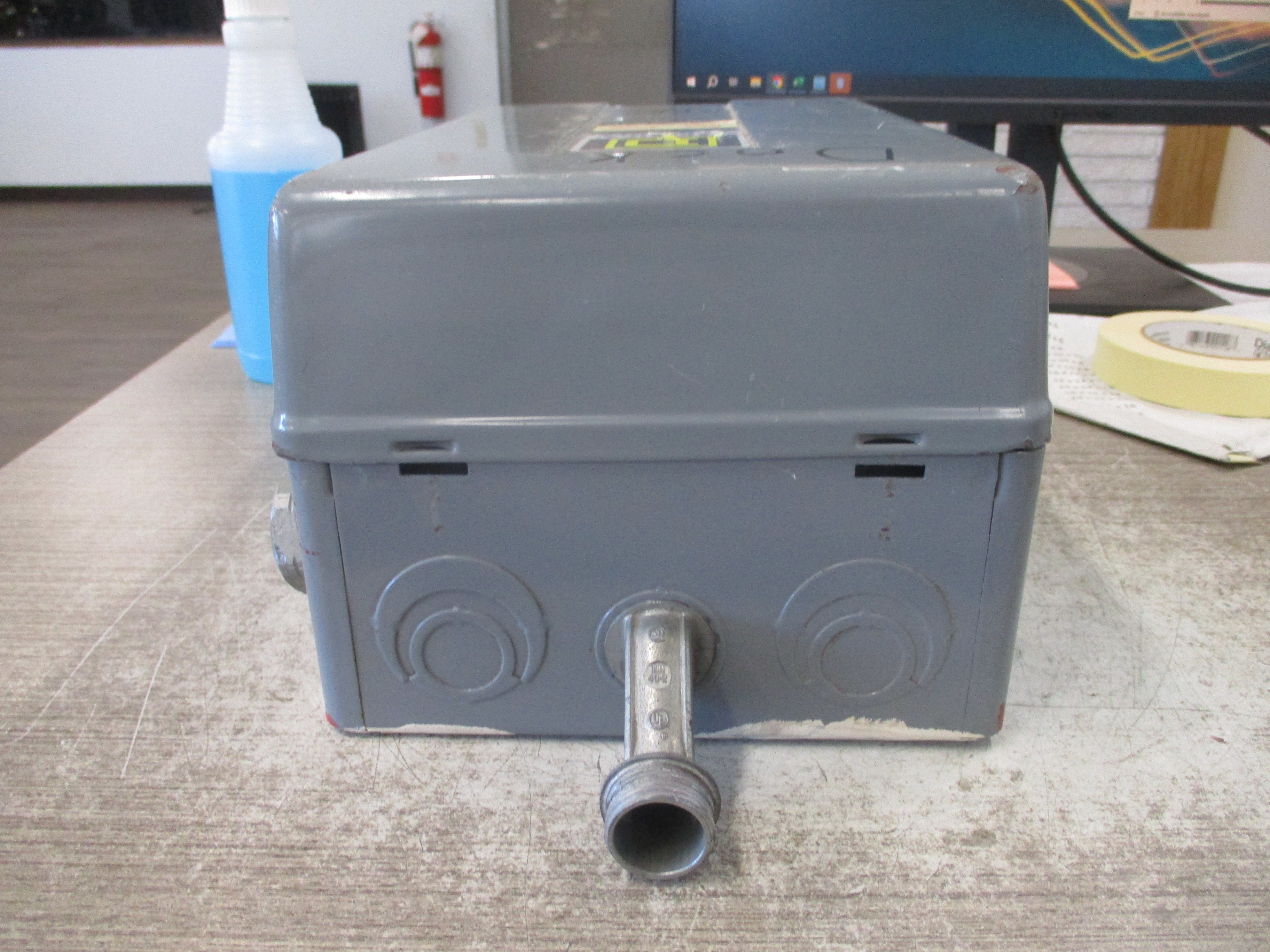 Square D Enclosed Lighting Contactor 8903 LXG 60 Ser. B 120V Coil Used
