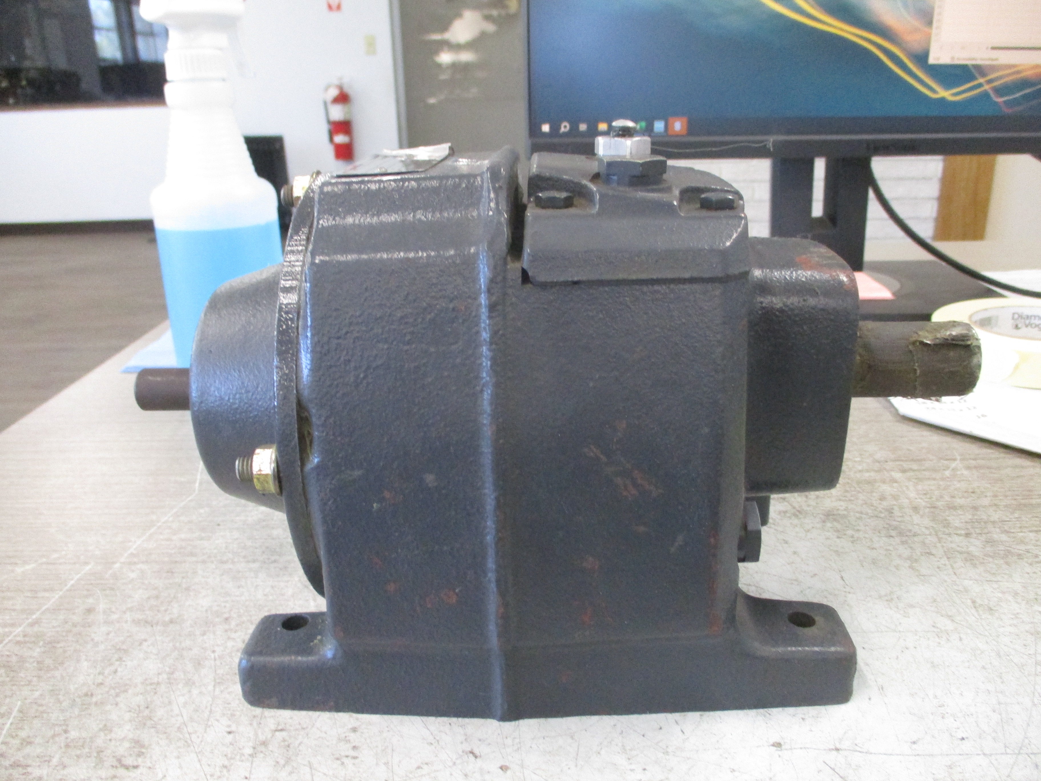 US Motors Series 3000 Gear Reducer OBN3122SB36.3 Ratio 6.3 Used