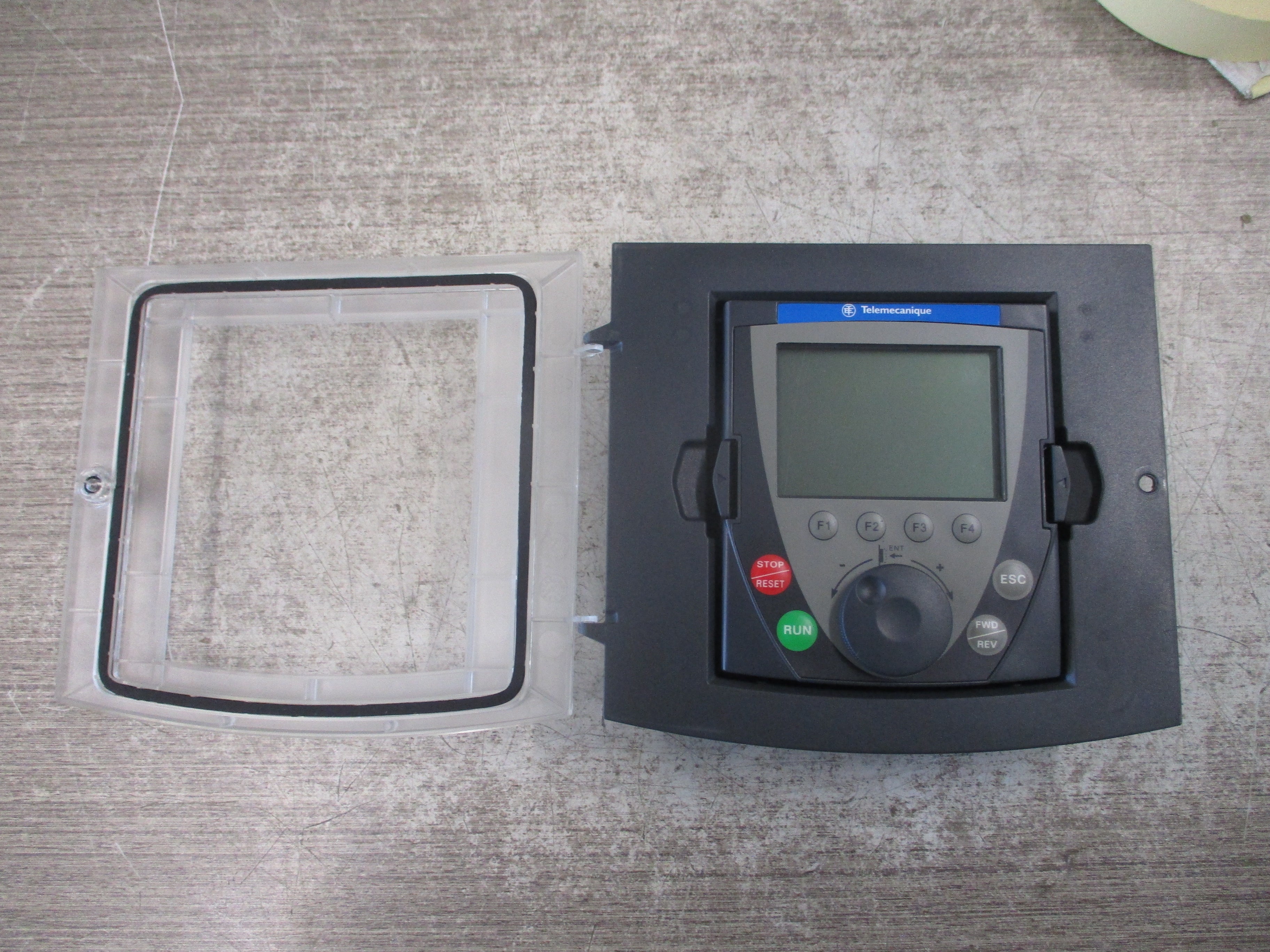 Telemecanique Keypad W/External Mount VW31101 CPU: V1.2IE07 Flash: V1.1IE12 Used