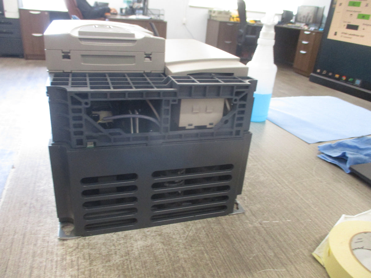 Telemecanique Altivar 61 AC Drive ATV61HD18N4 25HP 3Ph Input: 460-480V 50/60Hz