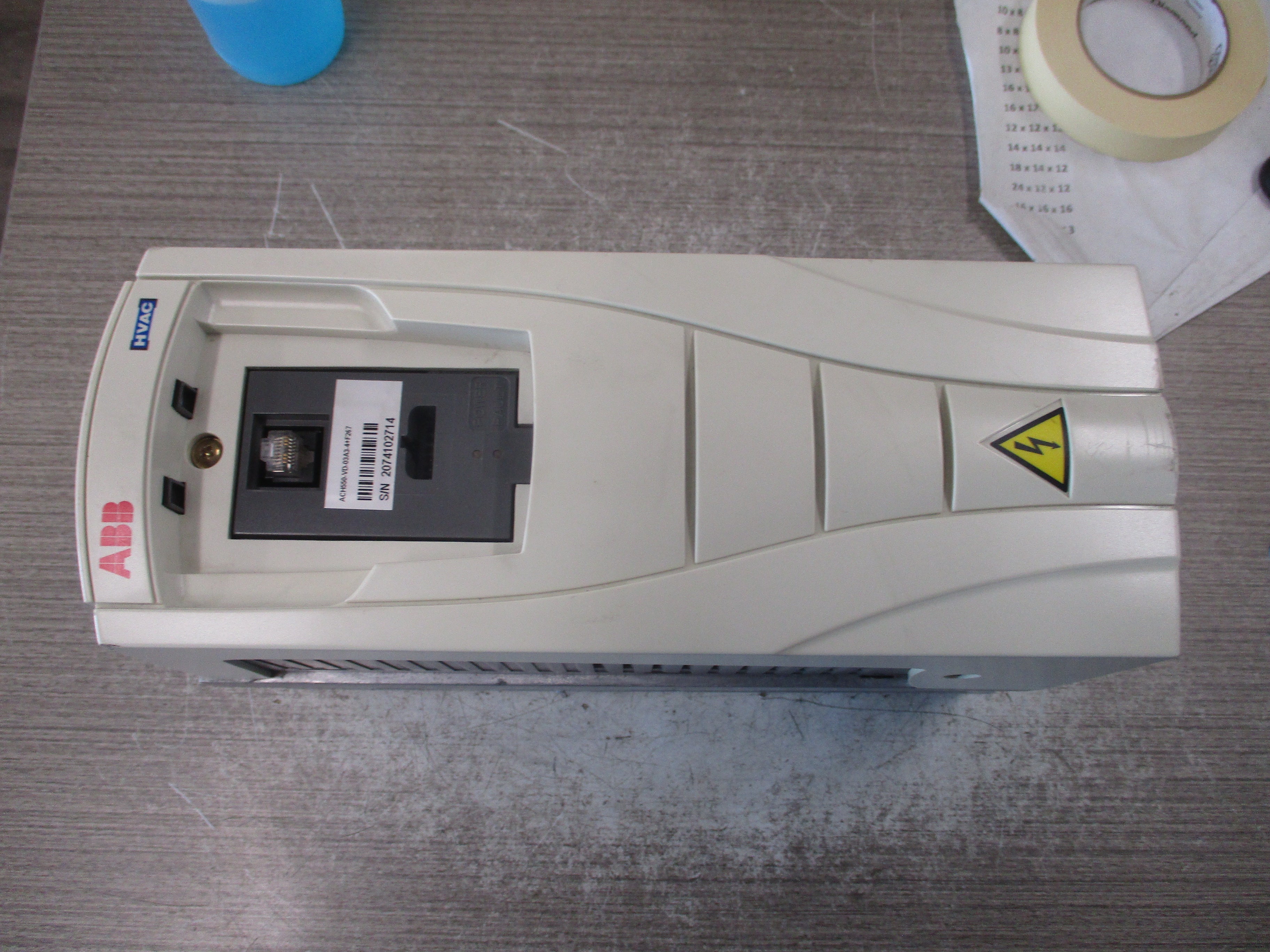 ABB ACX550 AC Drive ACX550-U0-03A3-4+P901 1.5HP 3Ph Input: 380-480V 3.3A