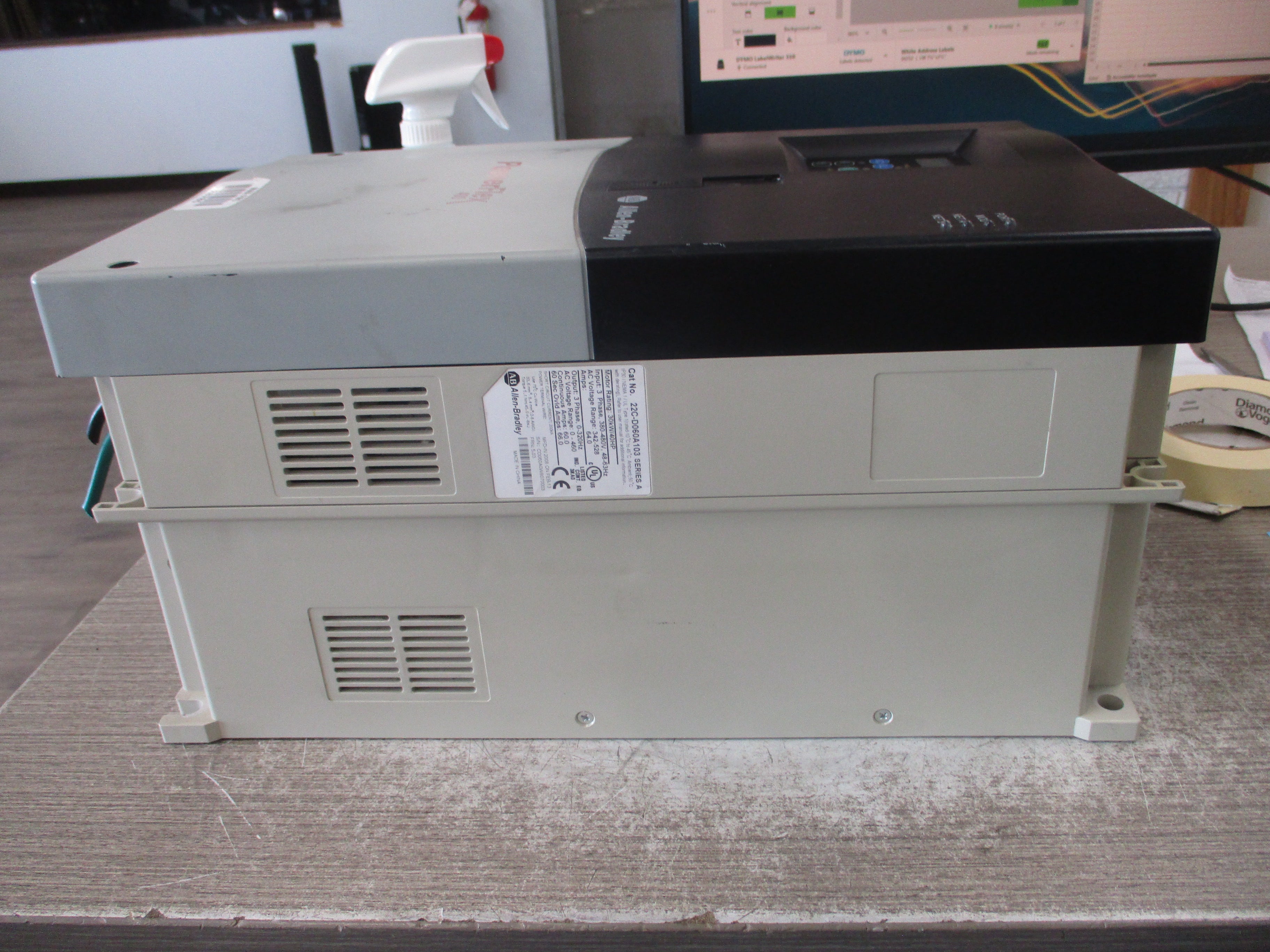 Allen-Bradley PowerFlex 400 AC Drive 22C-D060A103 Ser. A 40HP 3Ph Used