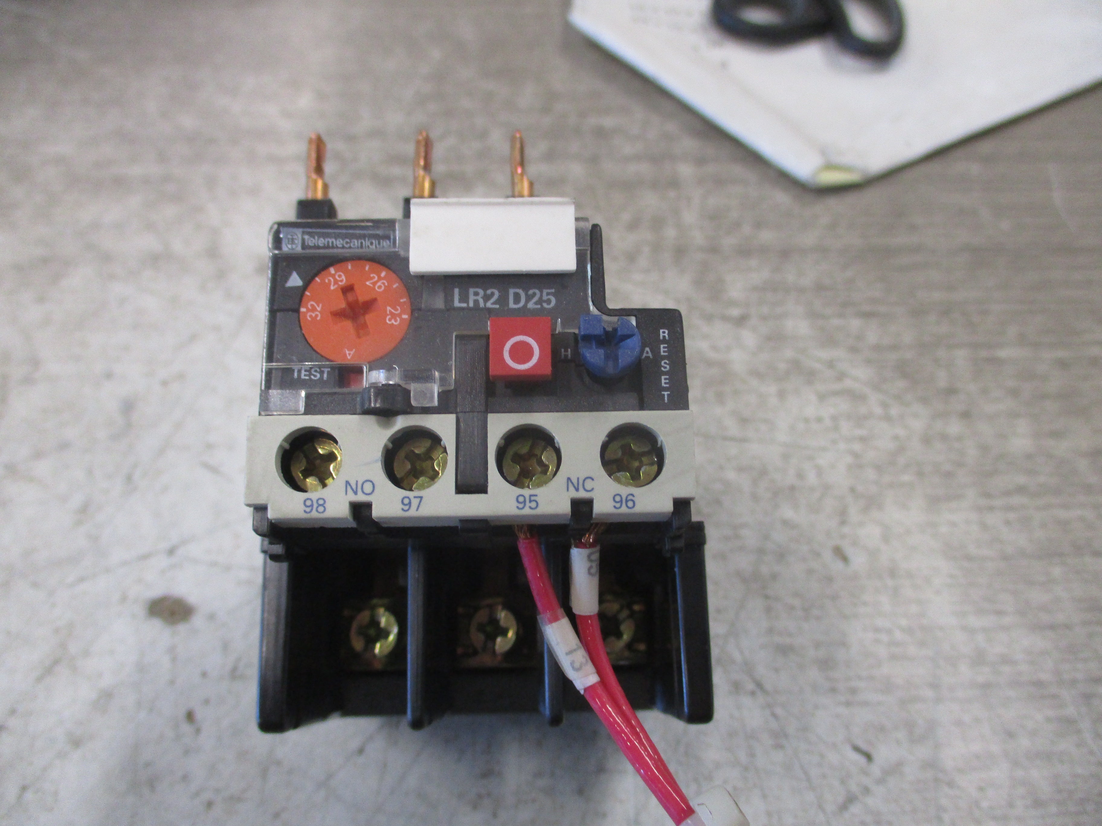 Telemecanique Solid State Overload LR2 D2553 Trip: 23-32A Used