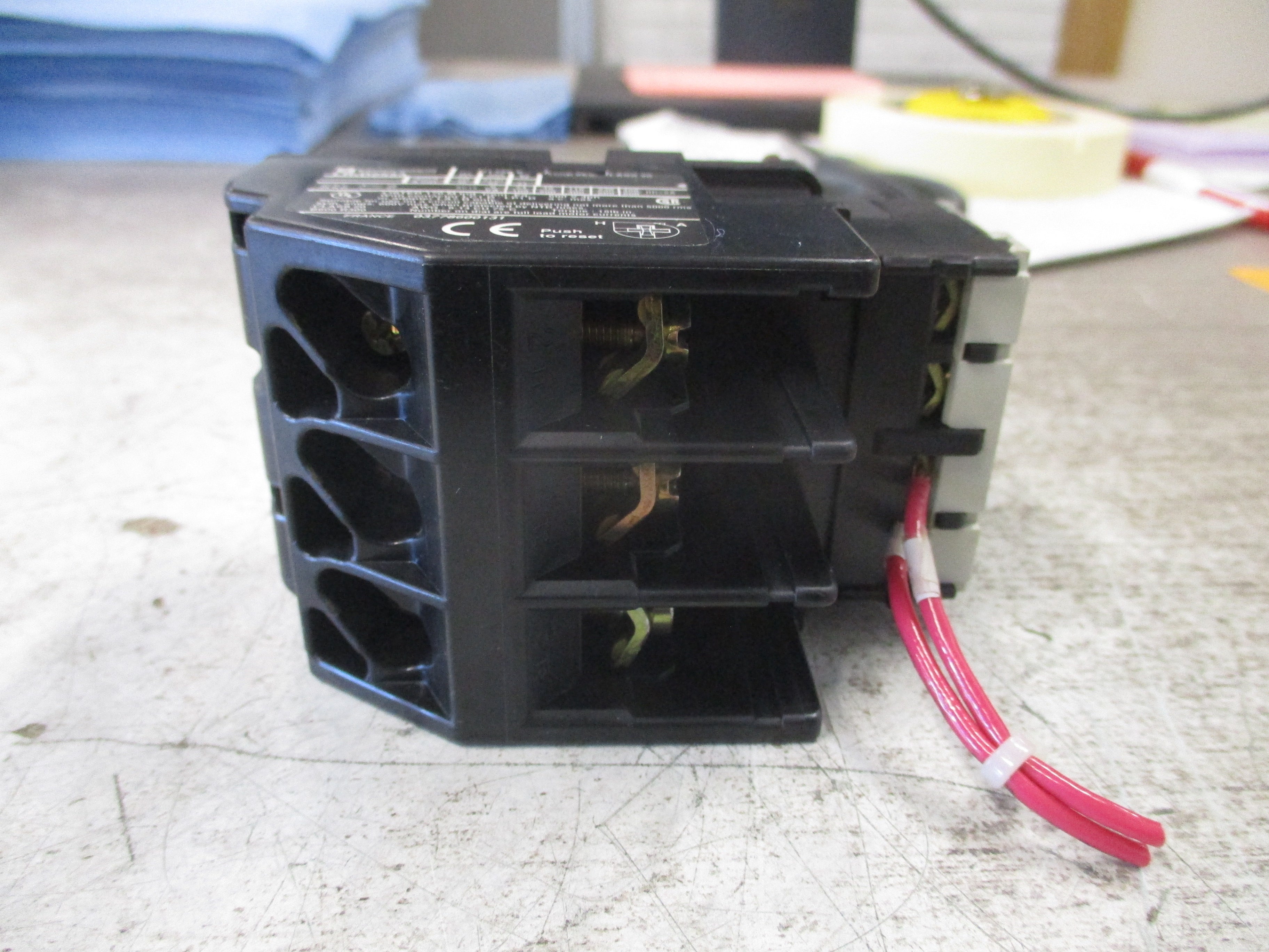 Telemecanique Solid State Overload LR2 D2553 Trip: 23-32A Used