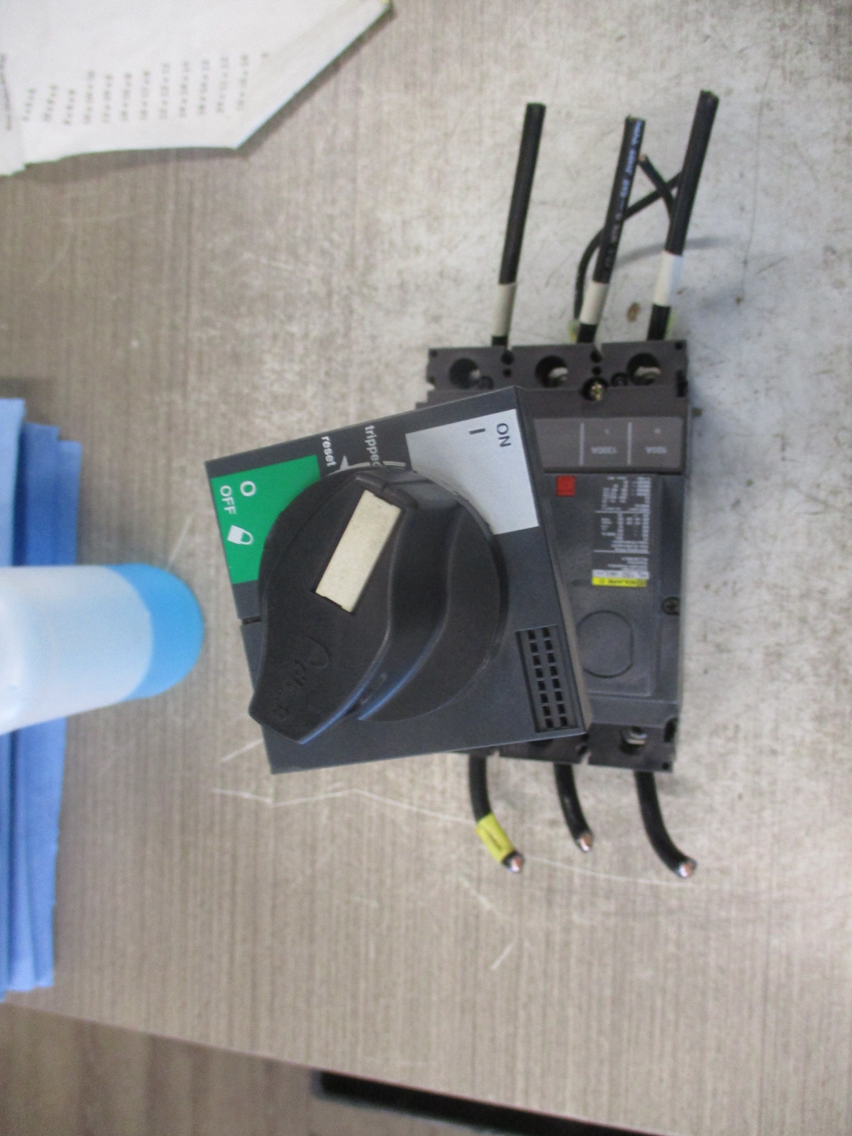 Square D HL 150 Breaker Disconnect HLL36100LV 100A 600V 3P Used