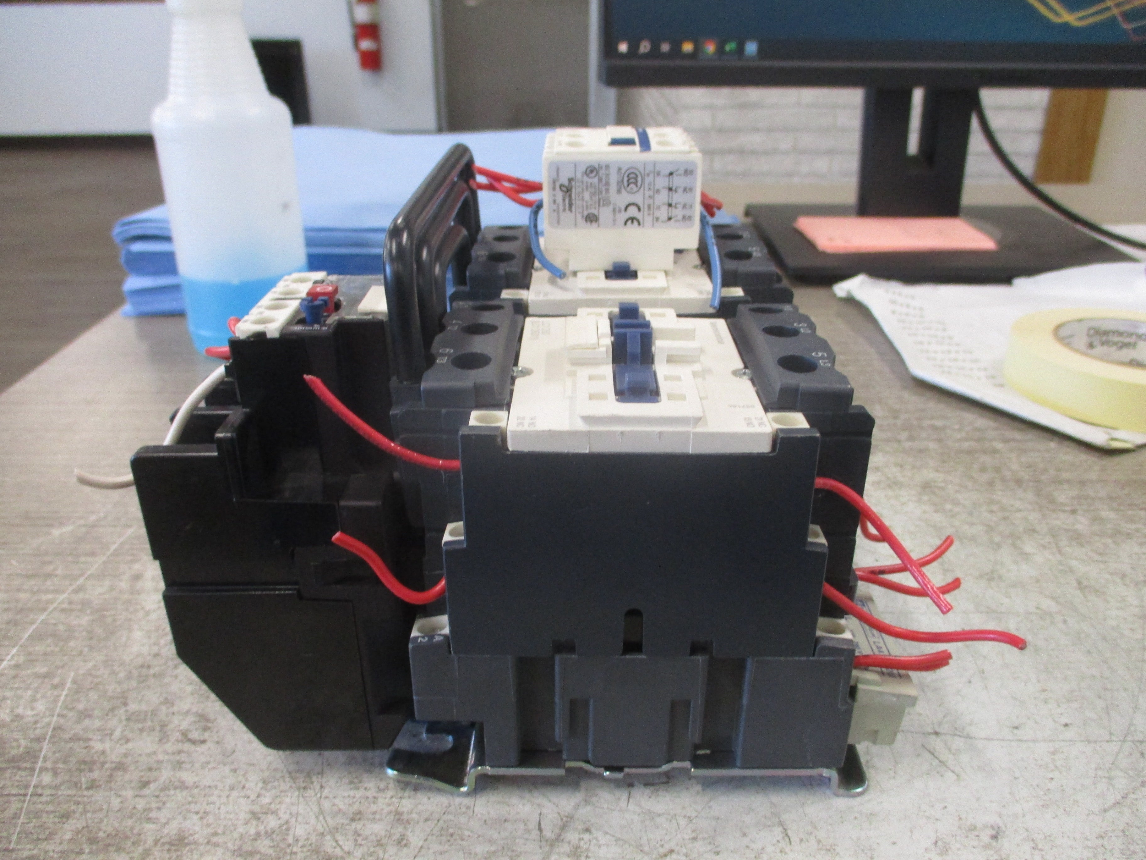 Telemecanique Reversing Starter LC2D50/D3557 Trip: 37-50A 120V Coil