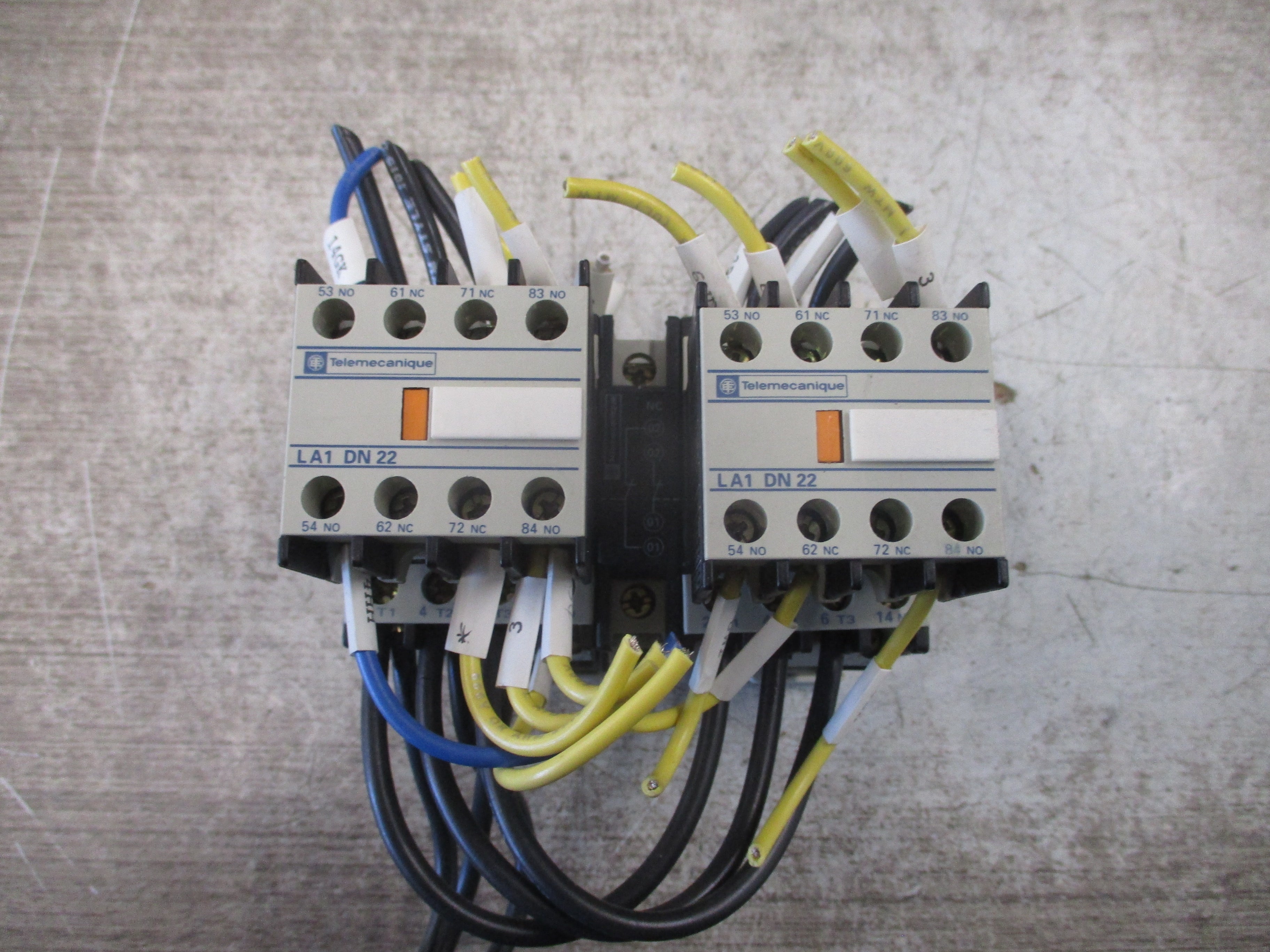 Telemecanique Reversing Contactor LC1 D1210 120V Coil 25A 600V