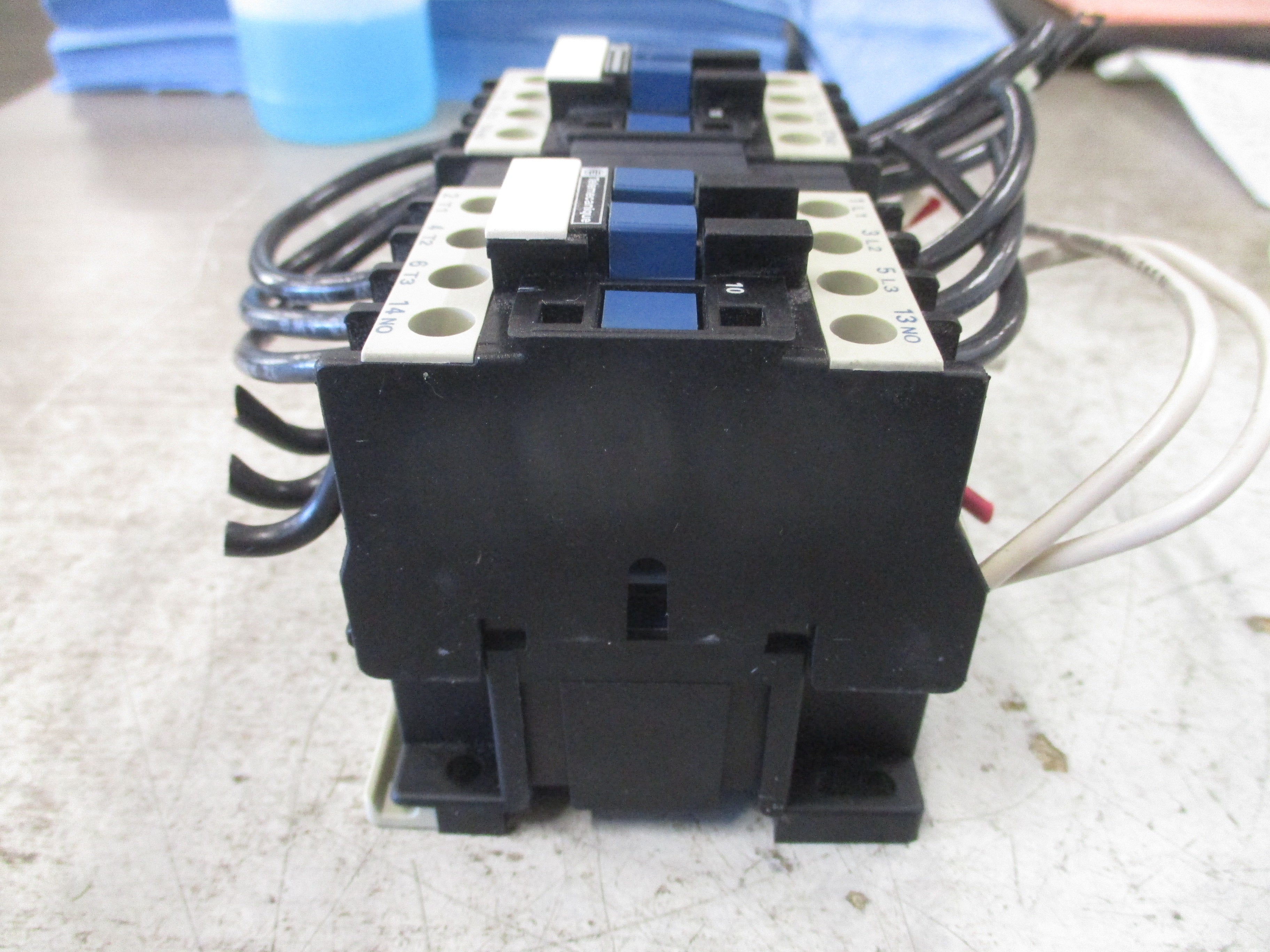 Telemecanique Reversing Contactor LC1 D1210 120V Coil 25A 600V Used