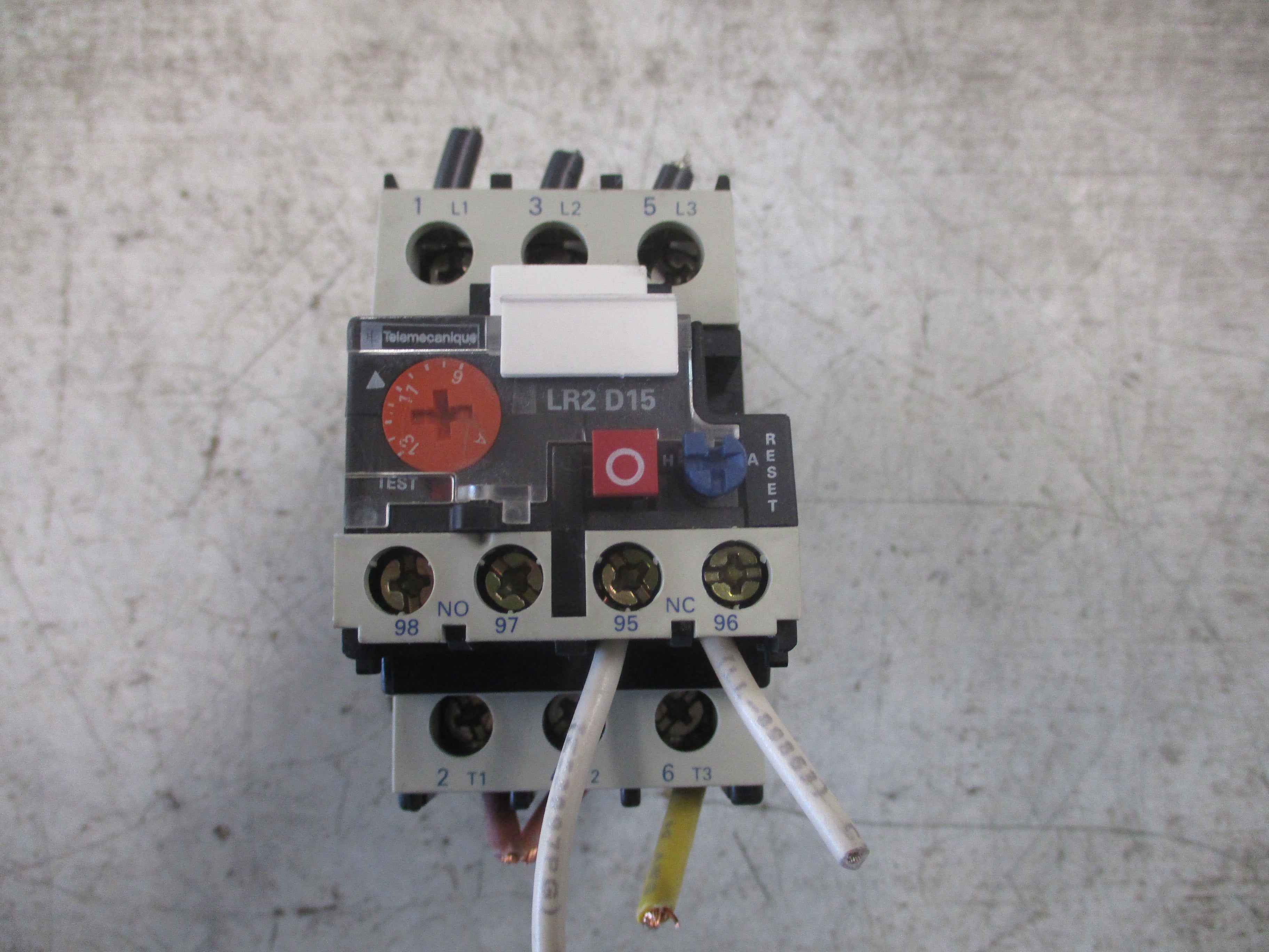 Telemecanique Solid State Overload LR2 D1516 Trip: 6-13A W/DIN Rail Adapter Used