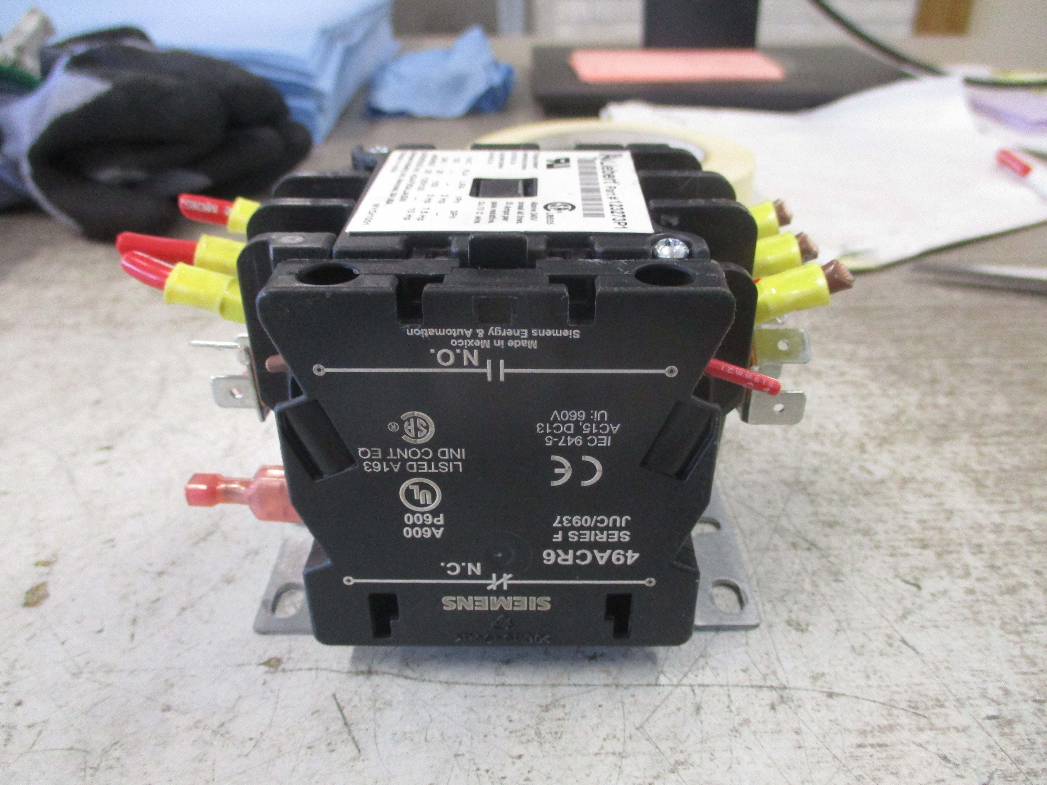 Liebert Contactor 123273P1 24V Coil 25A 600V W/Aux Contact Used