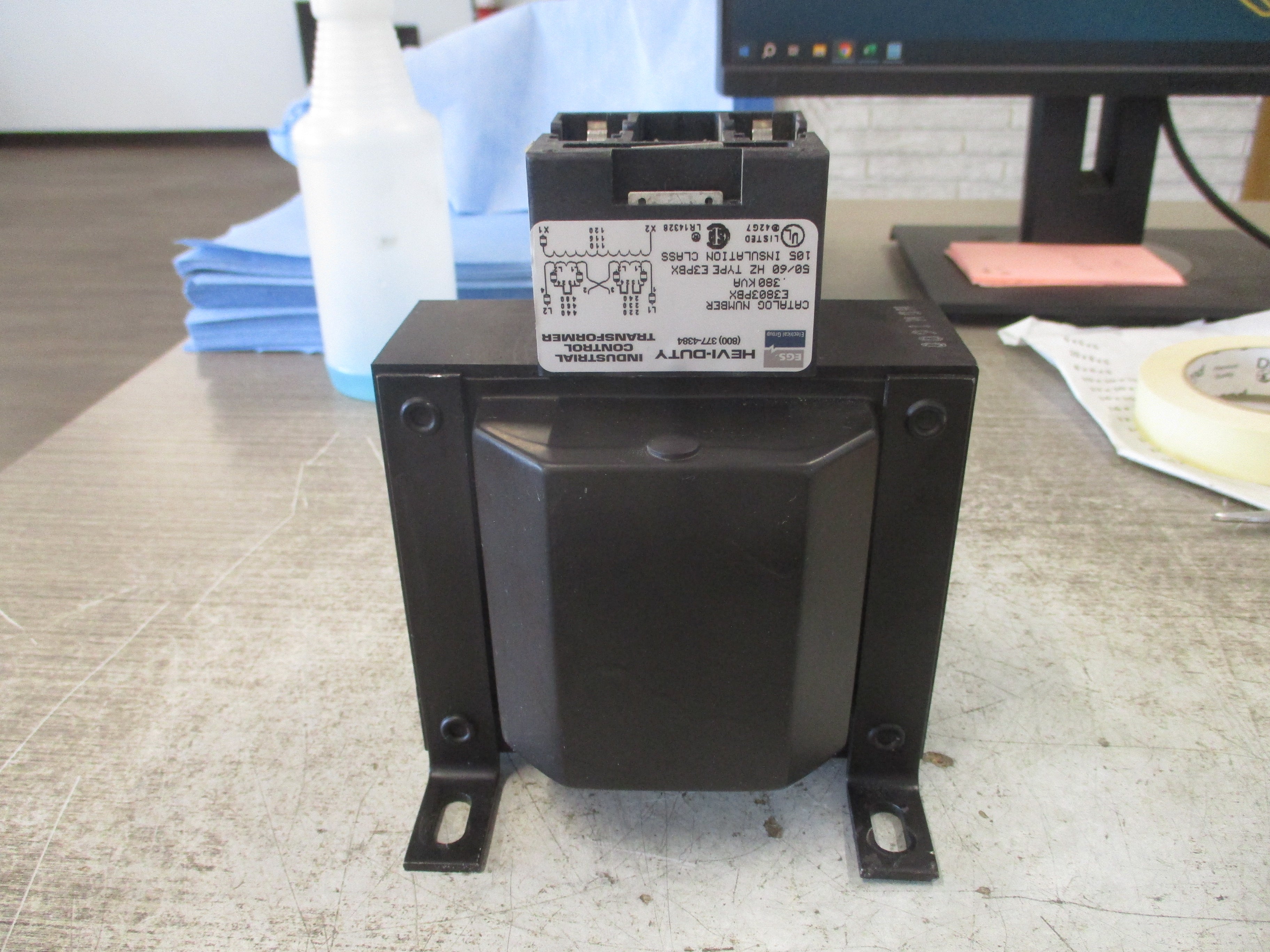Hevi-Duty Control Transformer E3803PBX 0.380KVA Pri: 240/480V Sec: 120V 50/60Hz