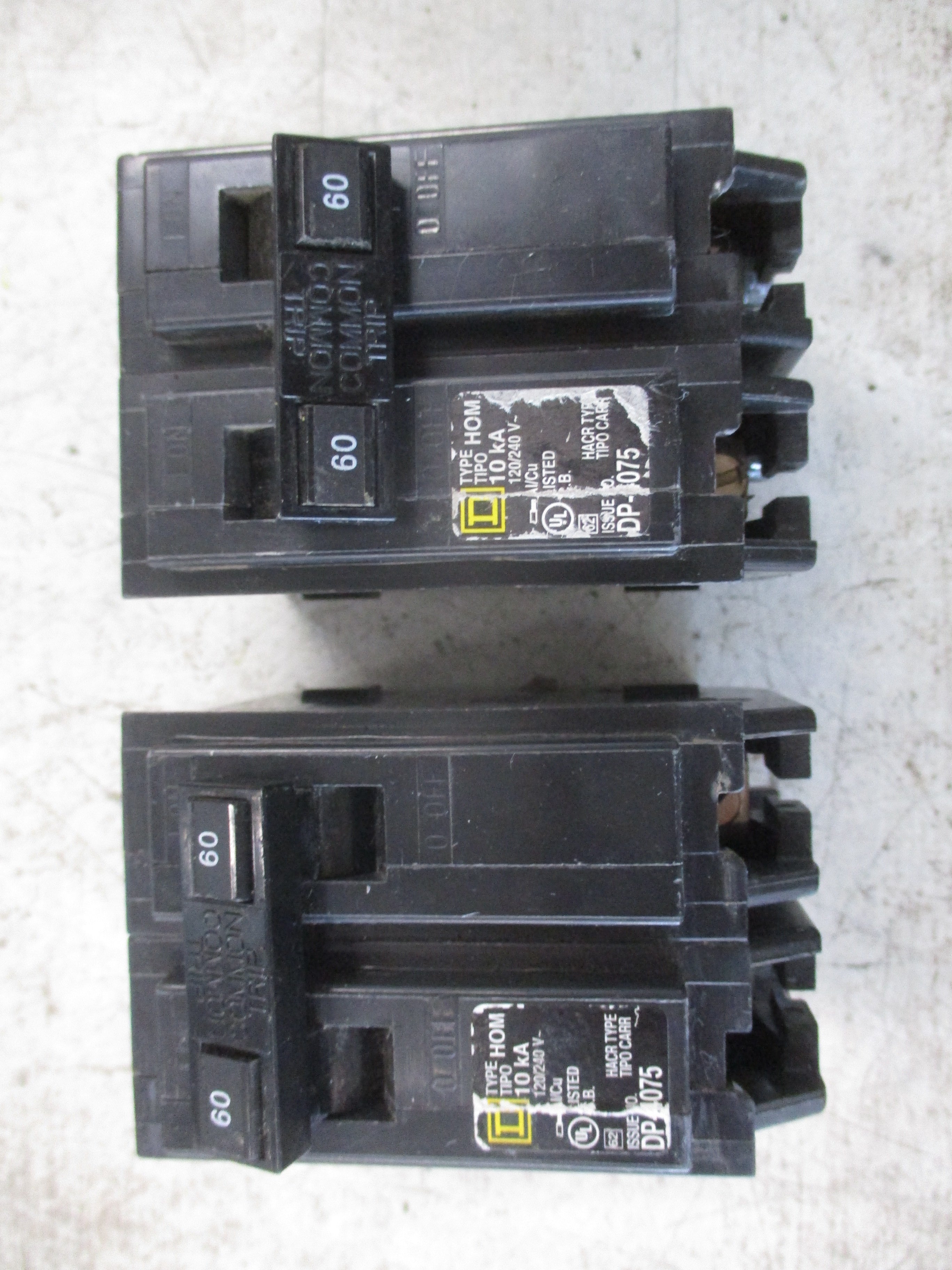 Square D Clip-On Circuit Breaker HOM260 60A 100/240V 2P *Lot of 2* Used