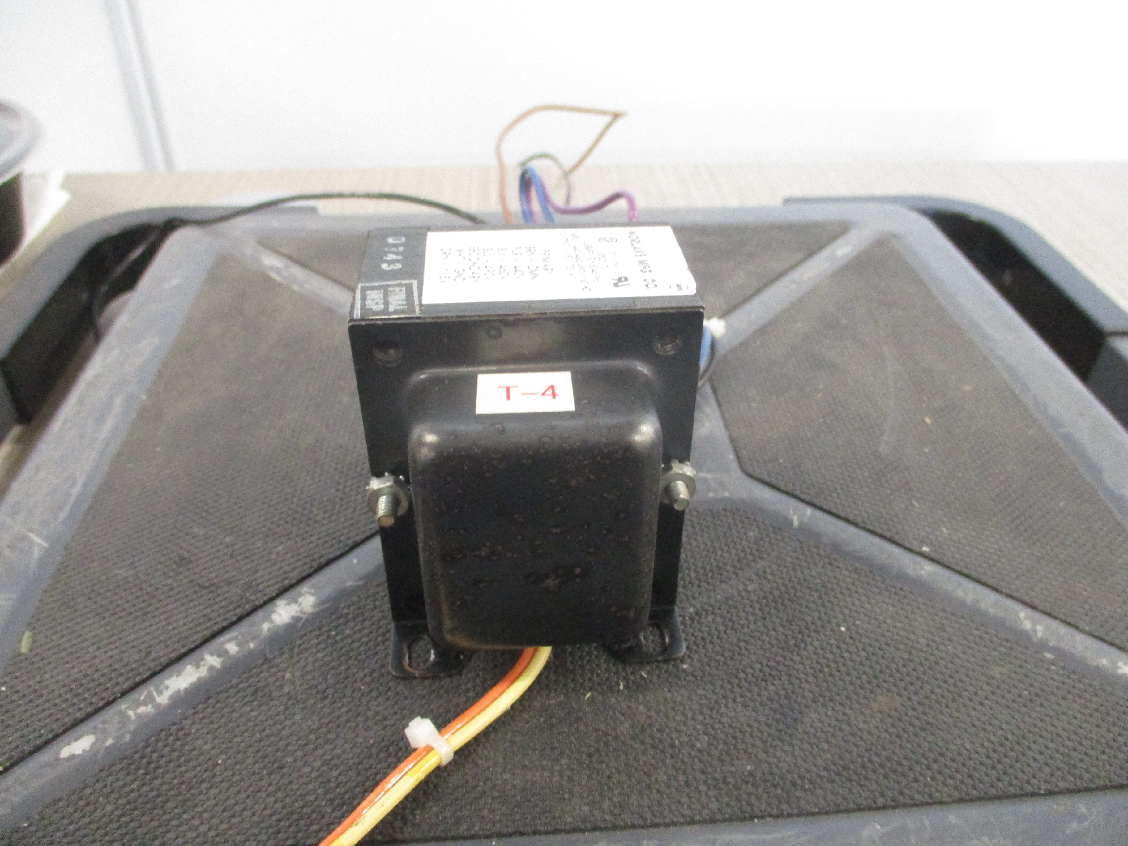Norlake Transformer LR52173 75VA Pri: 440/460/490V Sec: 115V 60Hz Used
