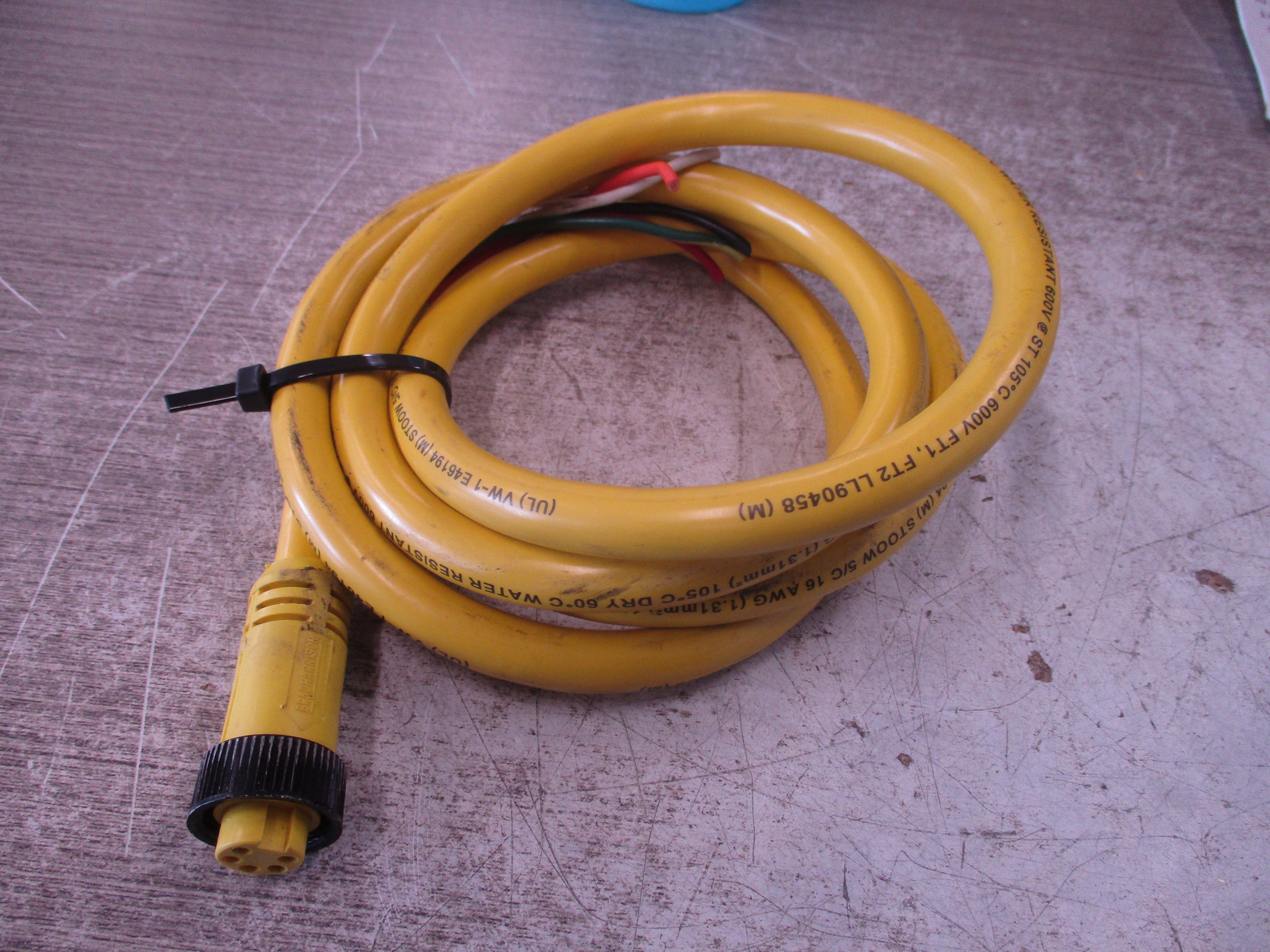 Woodhead Brad Connectivity Cordset 105000A01F060 5p Female Straight Used