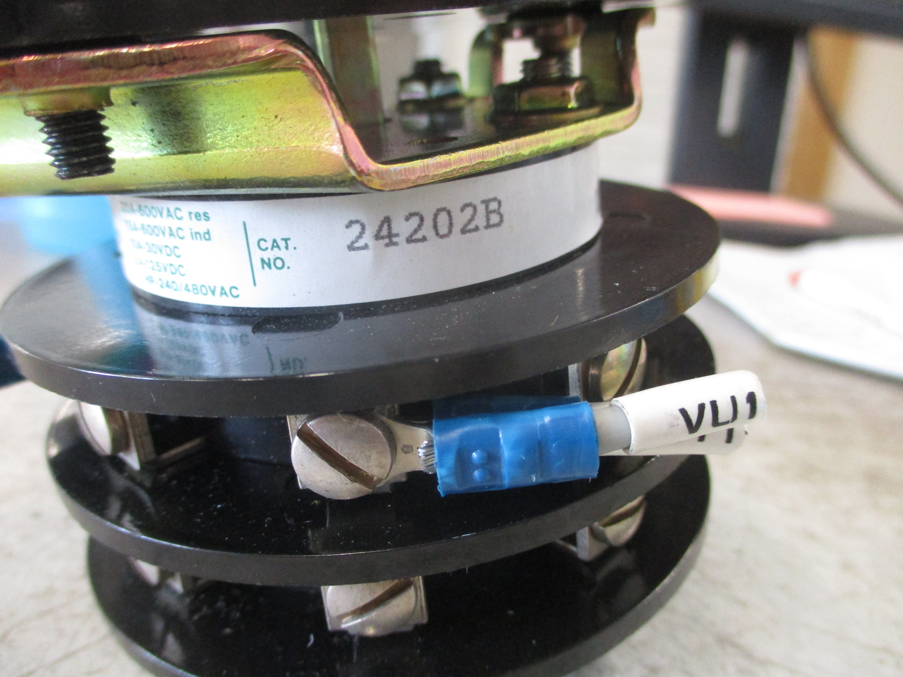 Electroswitch Series 24 Frequency Meter Rotary Switch 24202B Used