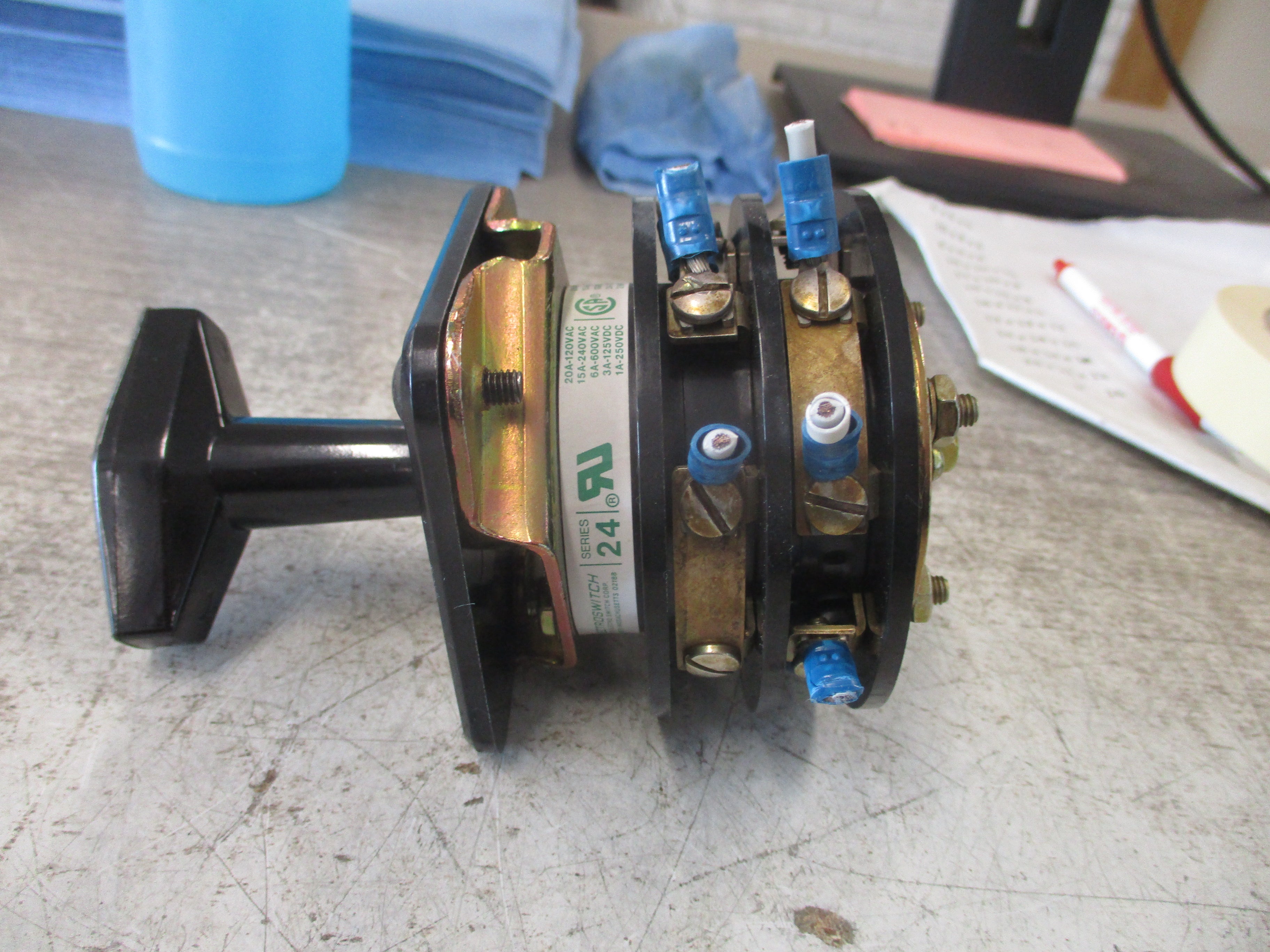 Electroswitch Series 24 Voltmeter Rotary Switch 2404C Used