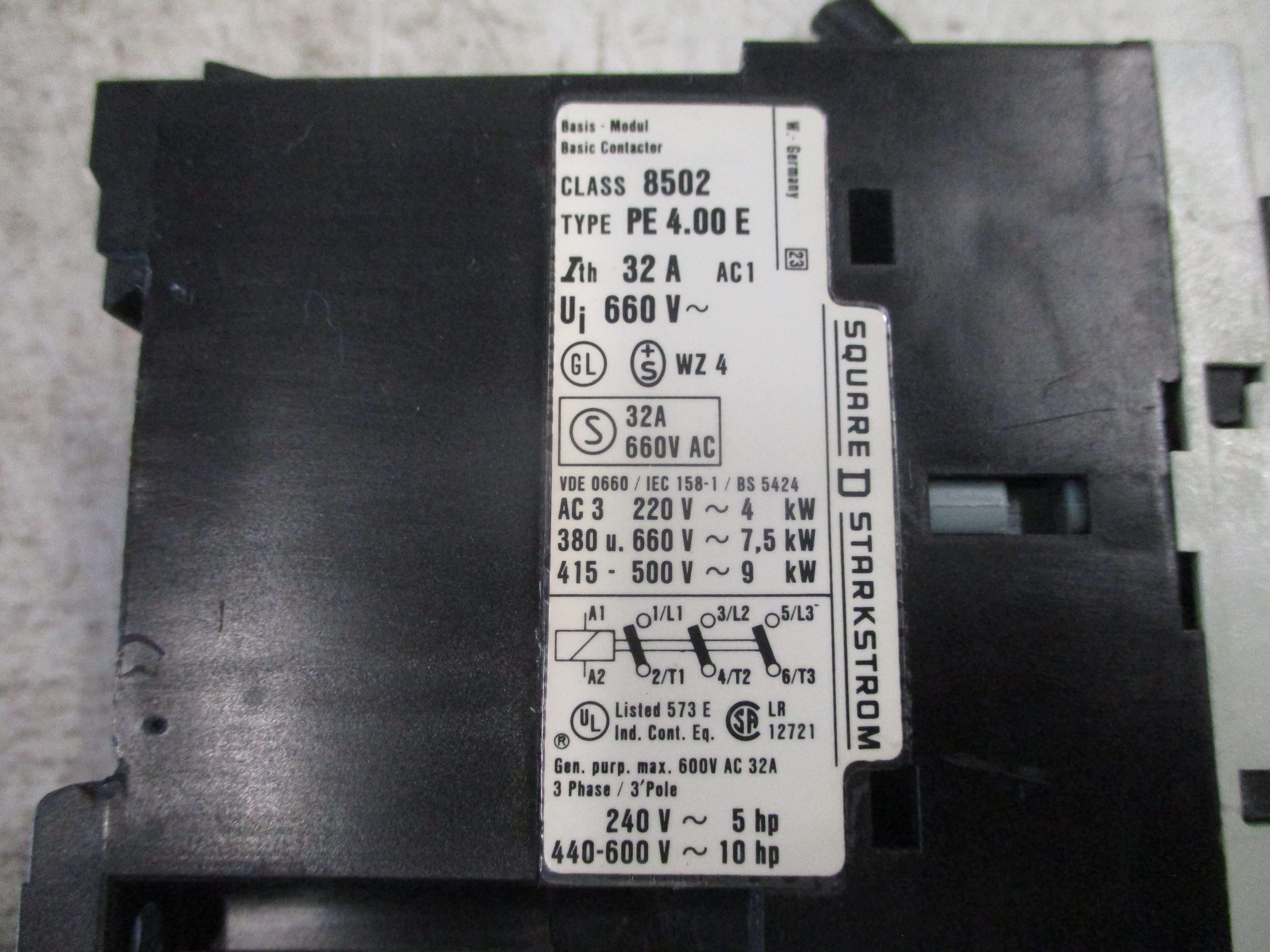 Square D Contactor 8502 PE 4.00 E 120V Coil W/Aux Contact Block Used
