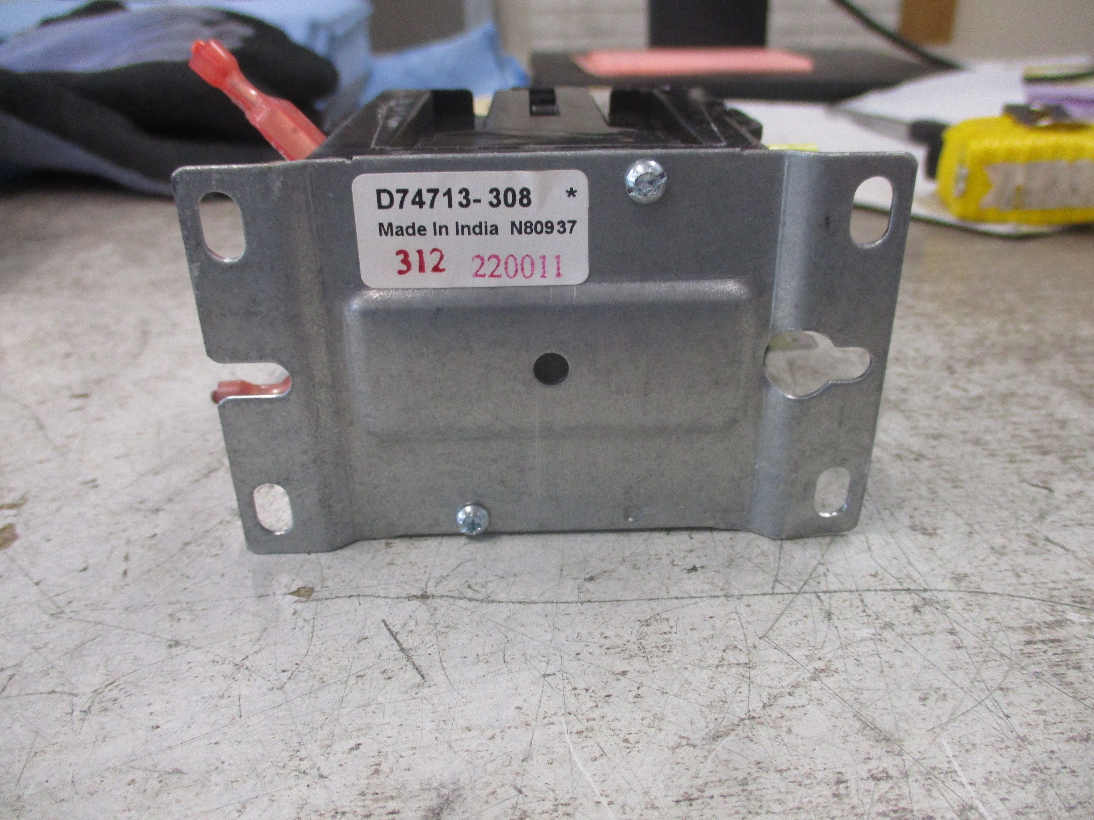 Liebert Contactor 124501P1 24V Coil 15A 240-575V Used
