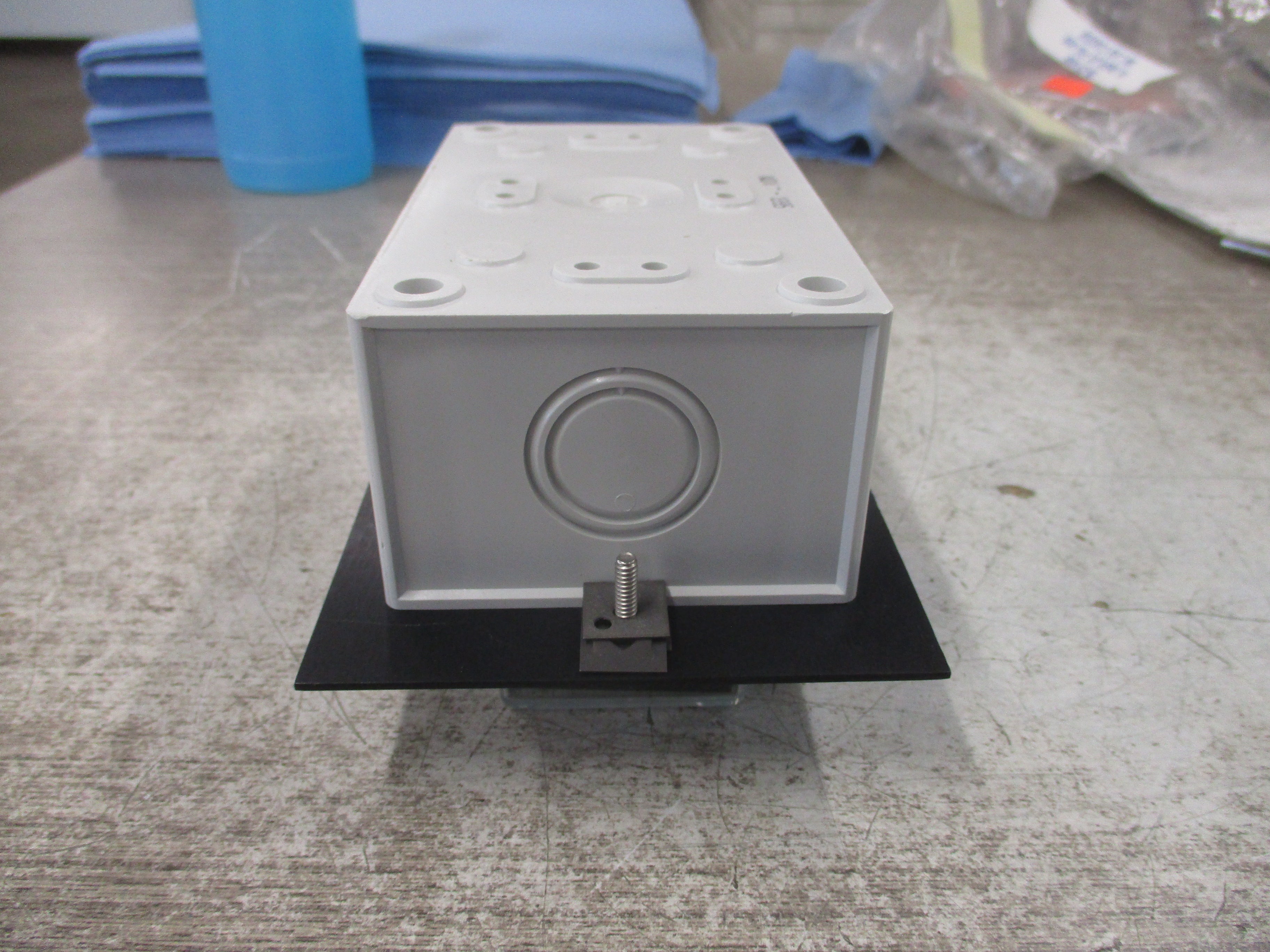 Devar Inc. Loop Powered Indicator 18-LPI *No Box* *Bent Corner*New Surplus