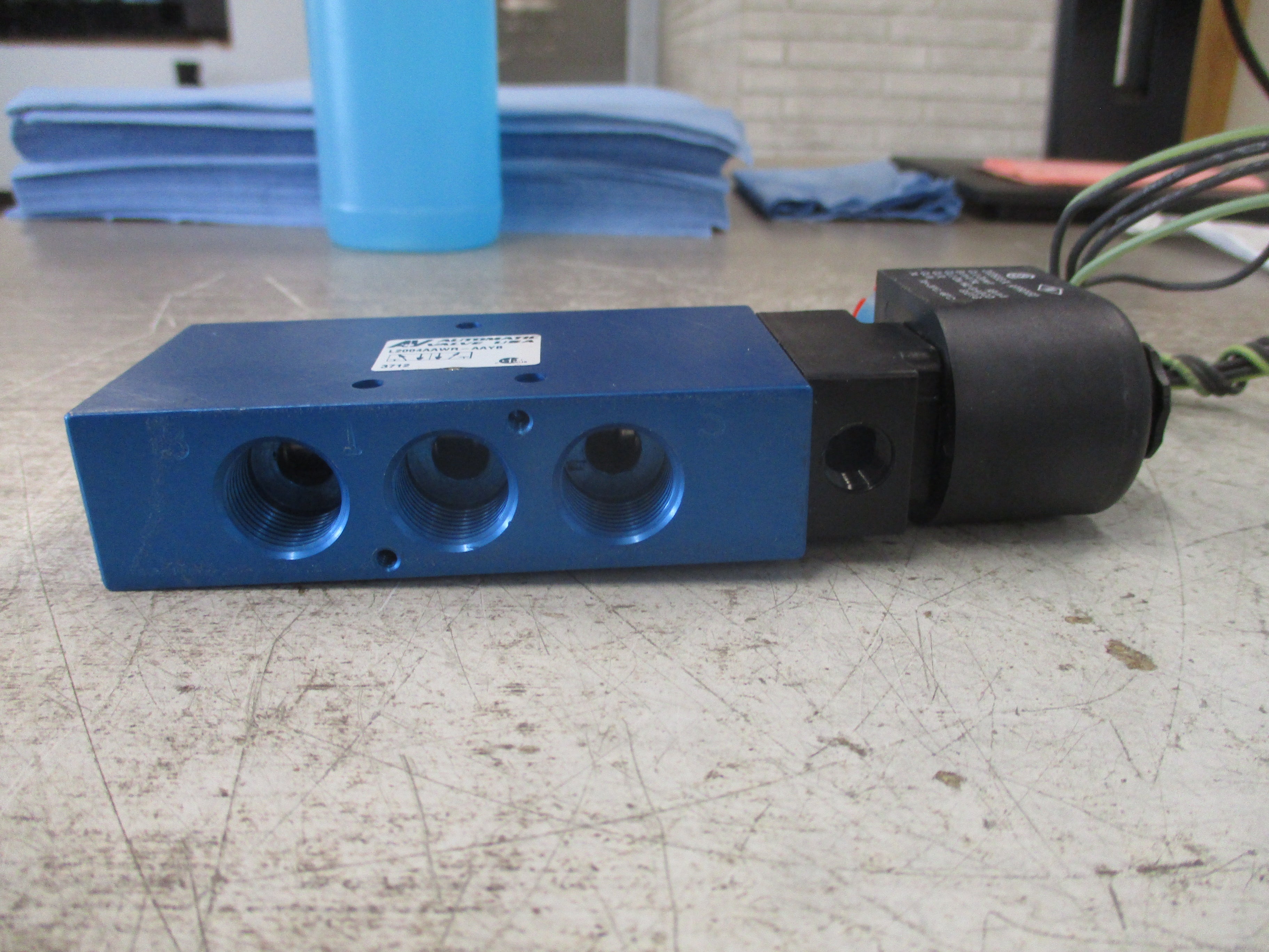 Automatic Valve Solenoid Valve L2004AAWR-AAYB Used