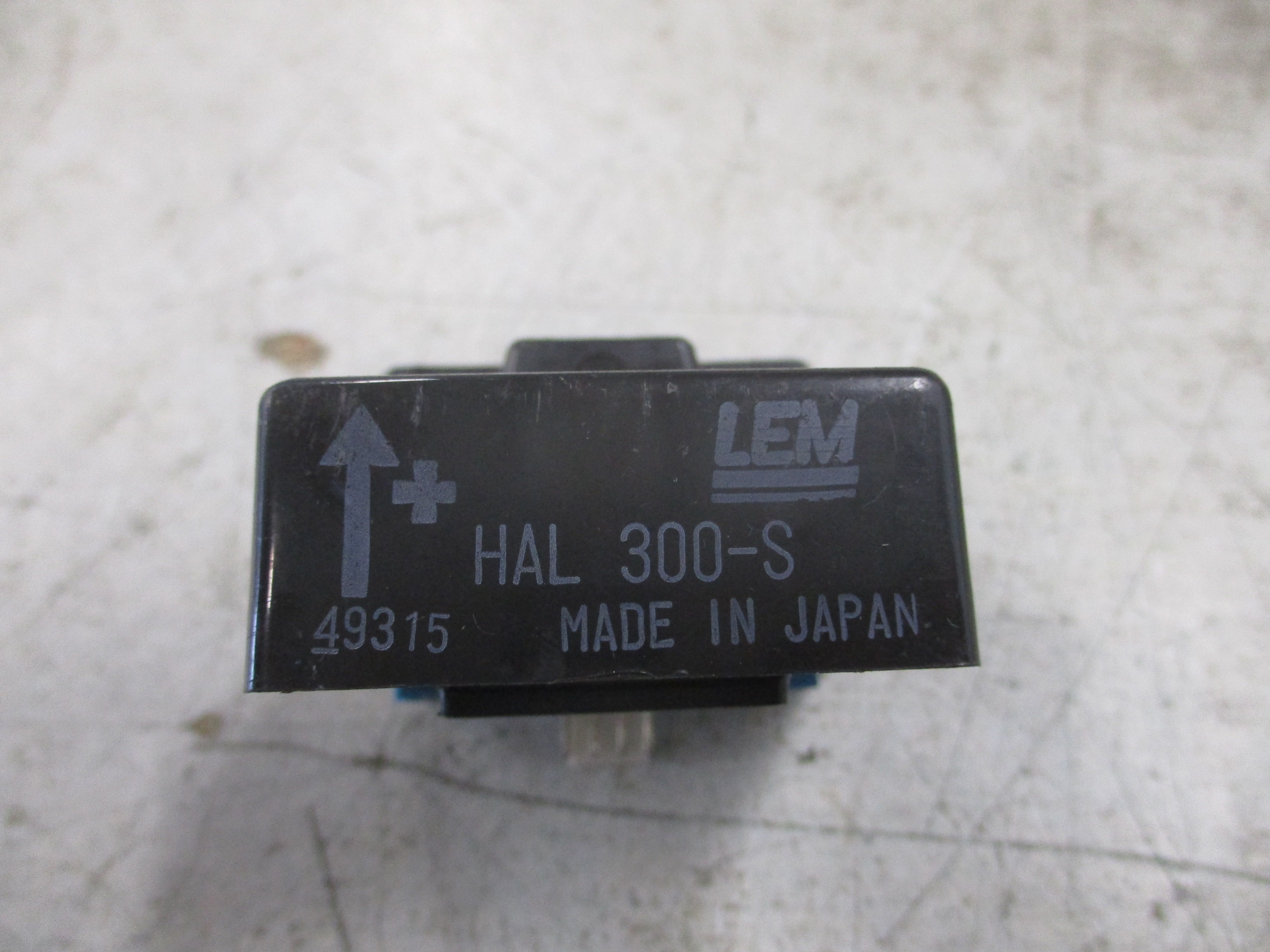 LEM Current Sensor HAL 300-S Used