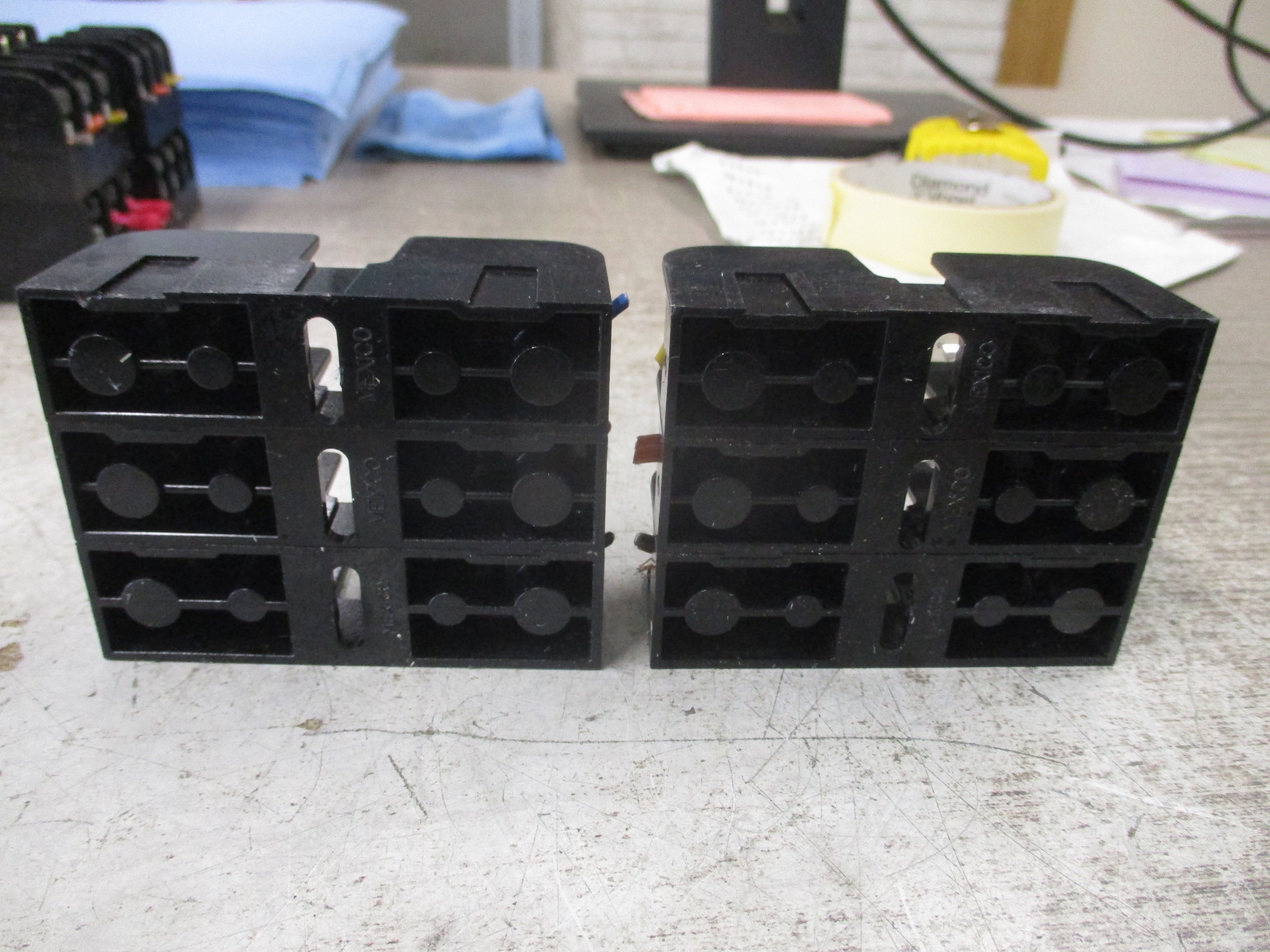 Ferraz Shawmut Fuseblock 30323 30A 600V 3P *Lot of 2* Used