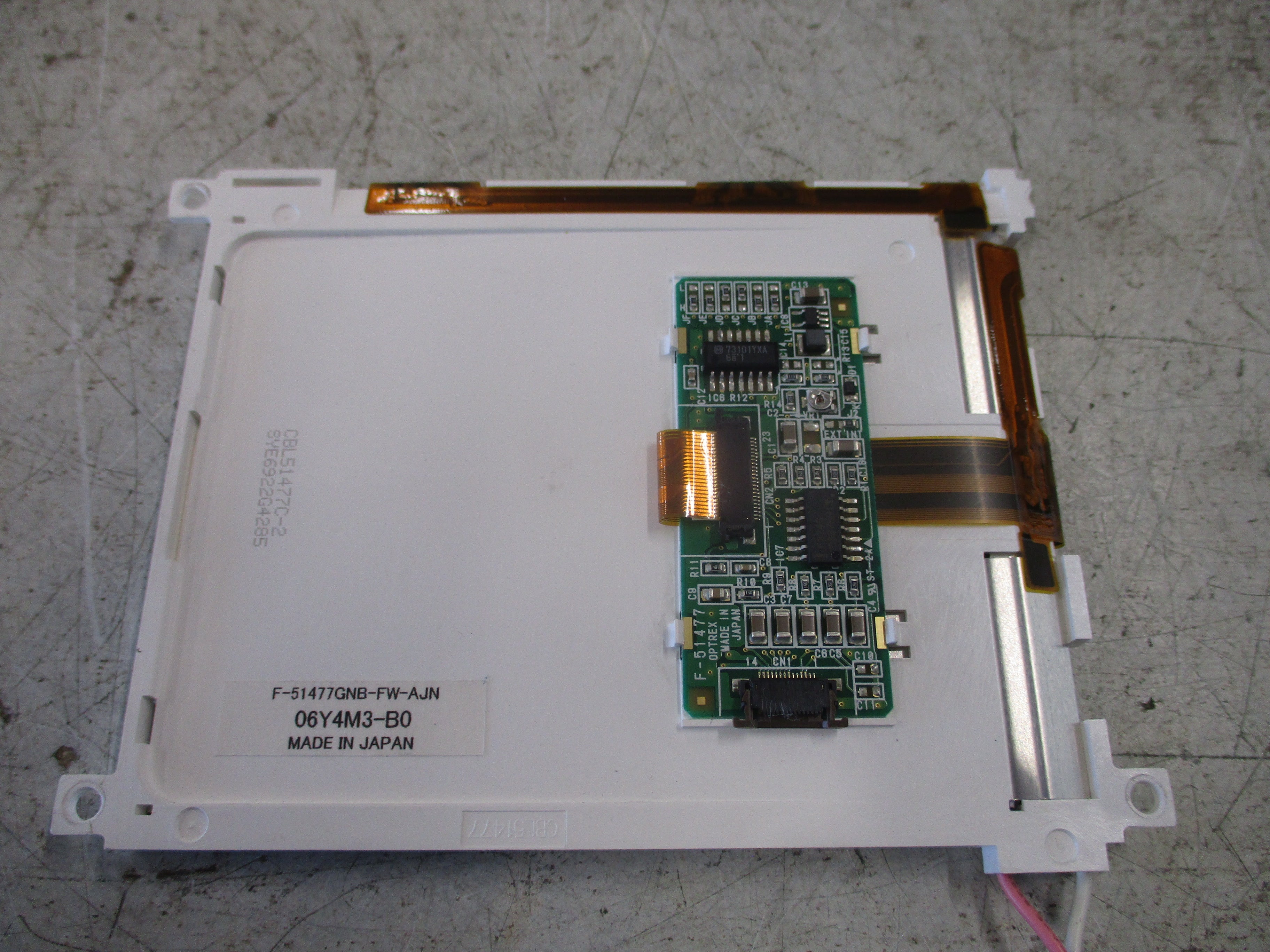 Kyocera LCD Display Module F-51477GNB-FW-AJN 320x240 *(1) Broken Mount* Used