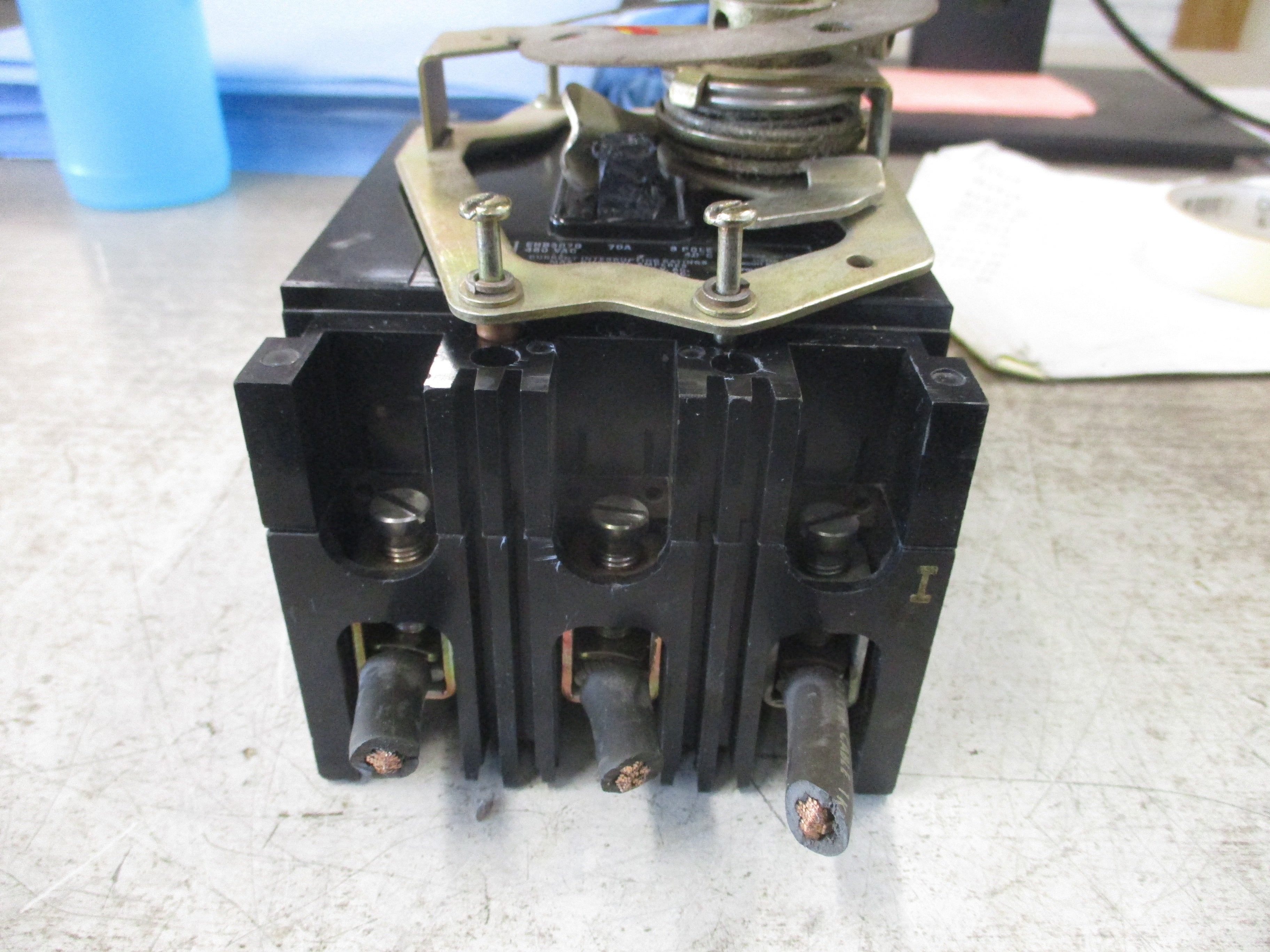 Westinghouse Breaker Disconnect EHB3070 70A 480V 3P Used
