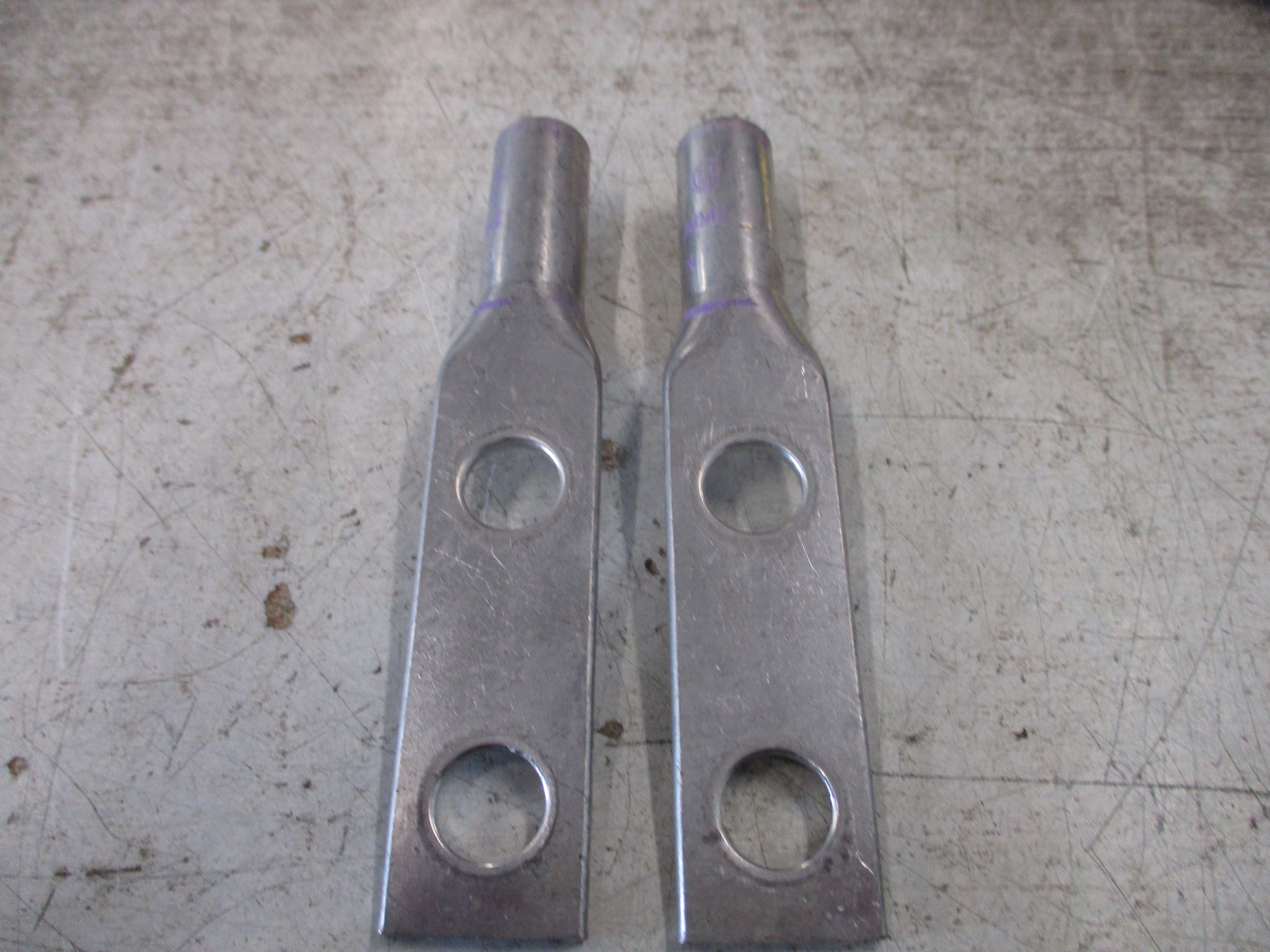 Burndy Crimp Lug 54 243 15 4/0 STR *No Box* *Lot of 2* New Surplus