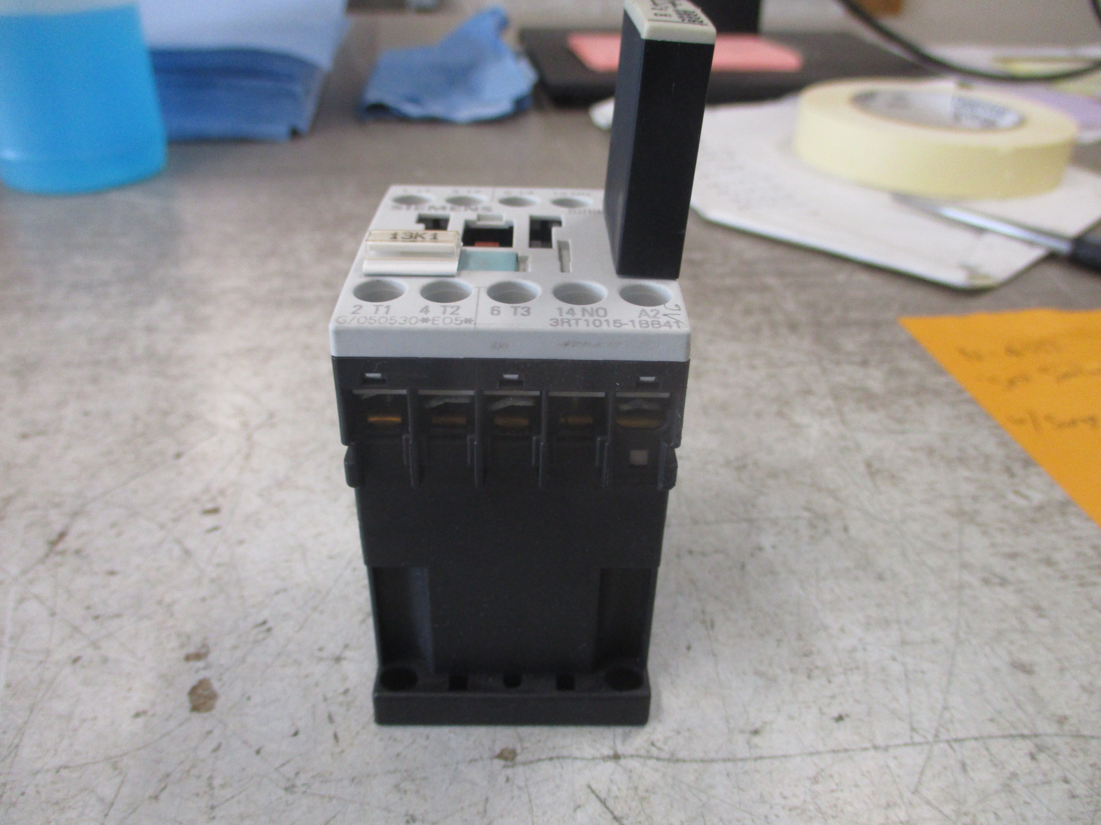 Siemens Sirius Contactor 3RT1015-1BB41 24VDC Coil 16A 600V W/Surge Suppressor