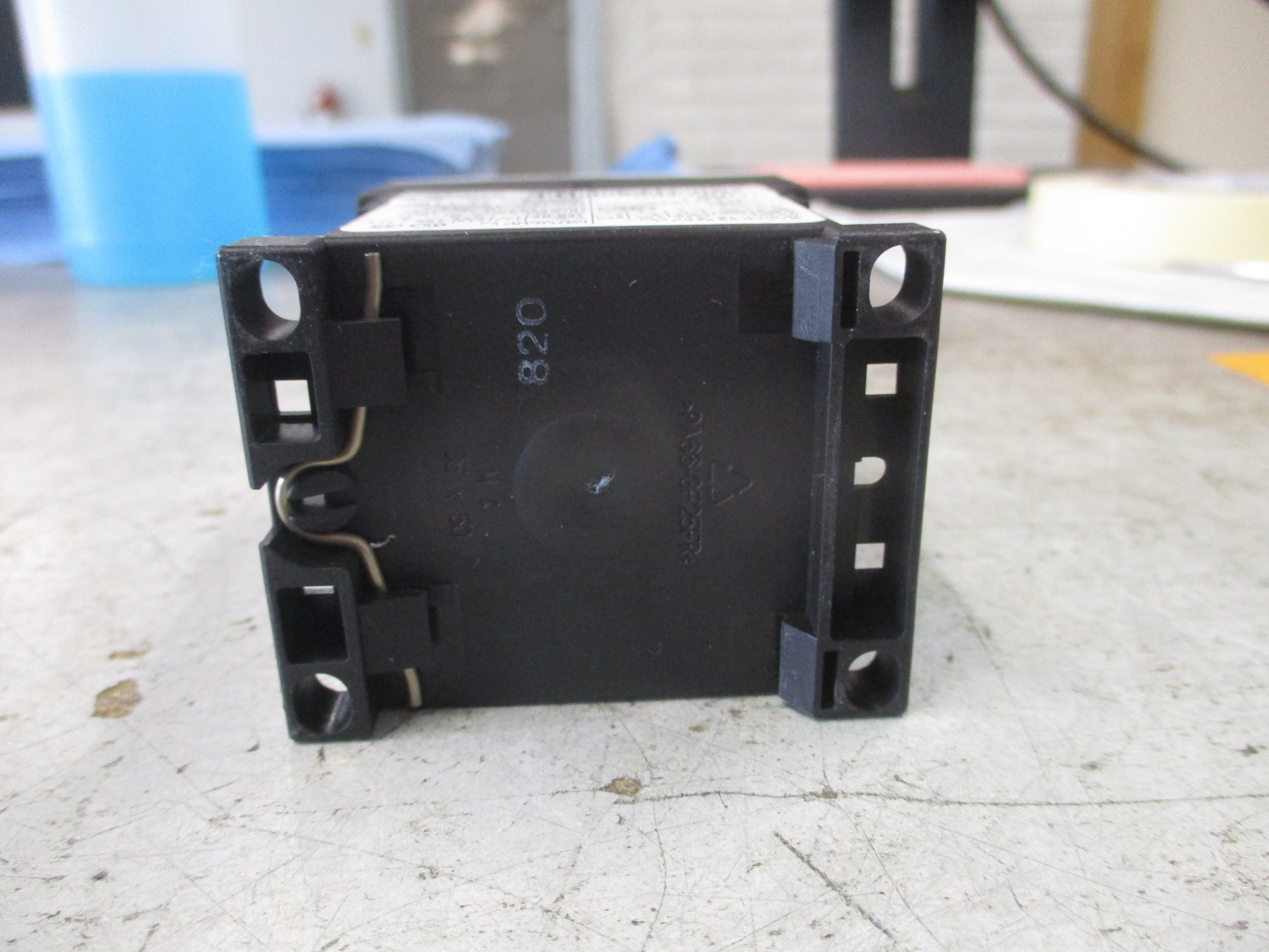 Siemens Sirius Contactor 3RT1015-1BB41 24VDC Coil 16A 600V W/Surge Suppressor