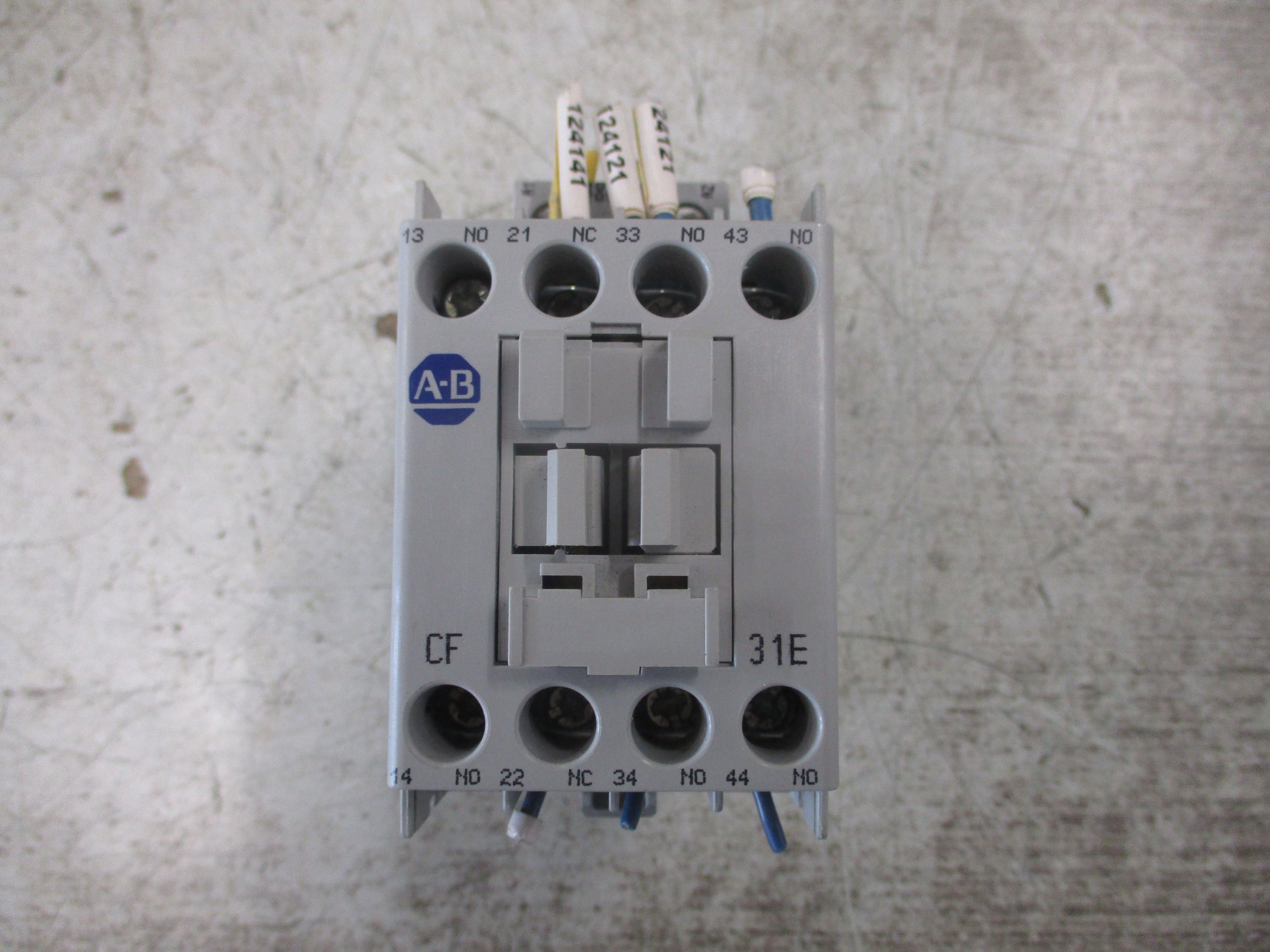 Allen-Bradley Contactor 700-CF310* 120V Coil 25A 600V Used
